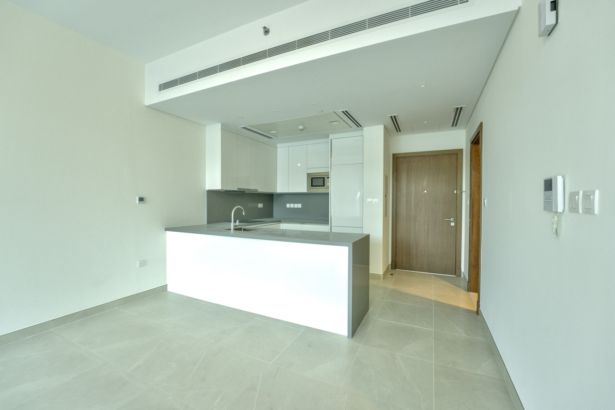 Canal Front Residences | One Bedroom. Zakhar Leshkov Photo