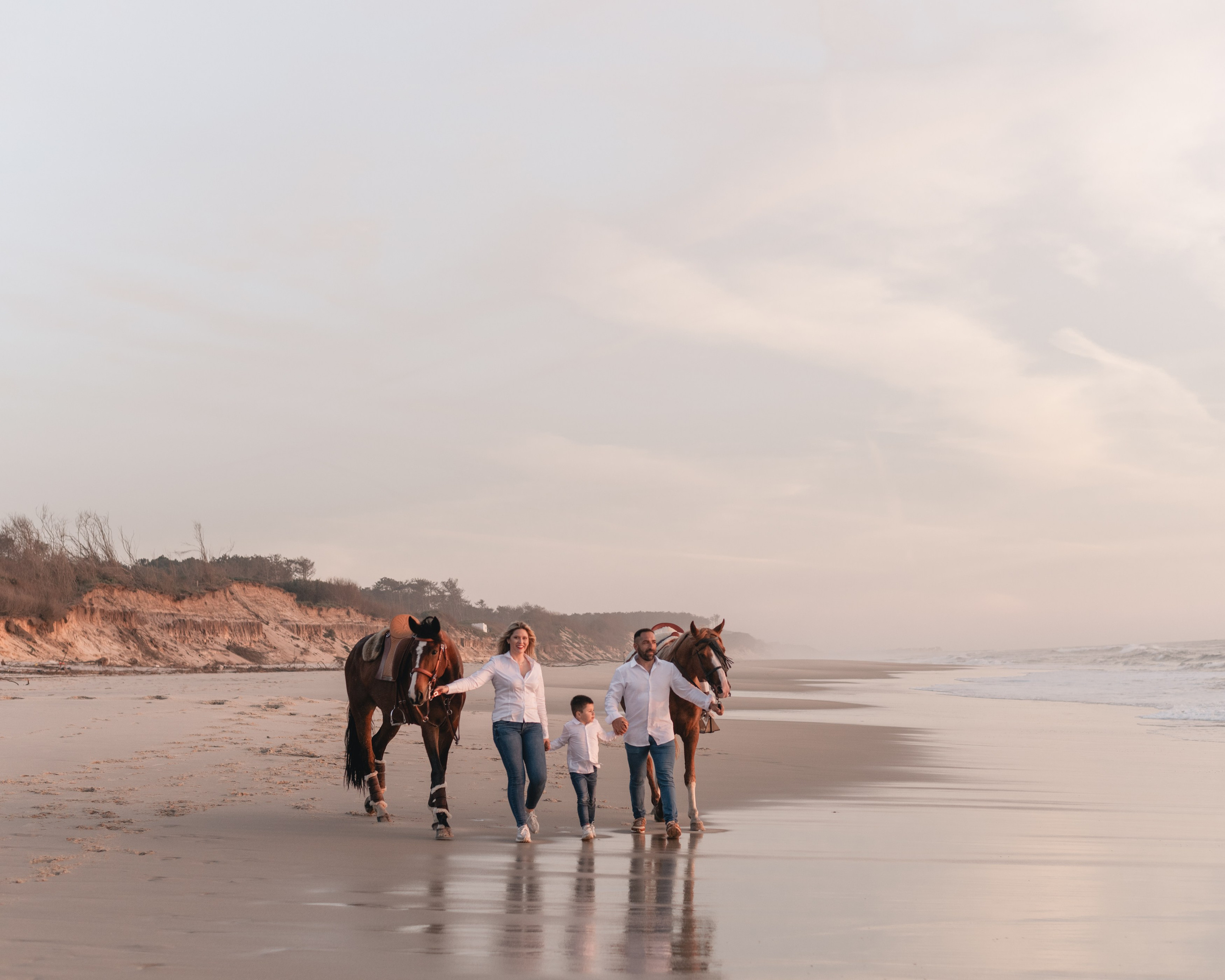 MOTHER’S DAY. Anastasiia Antoniuk portrait, family and couple photographer, Portugal