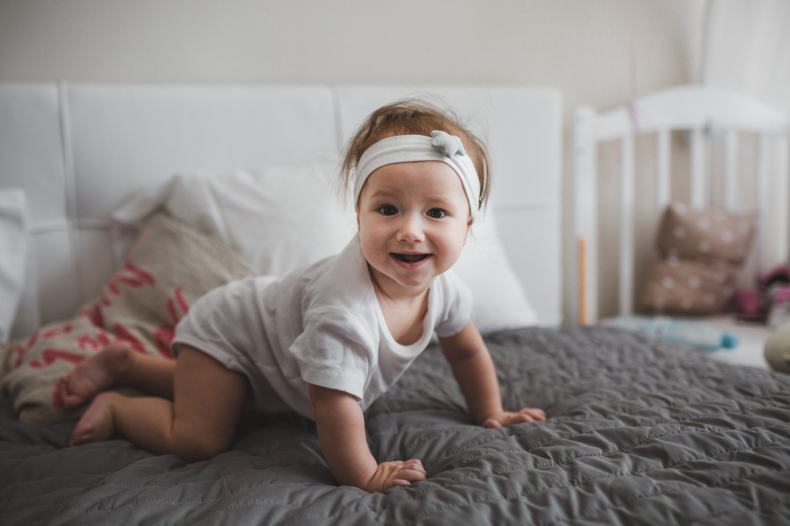Elina & daughter. Madrid Photographer for Proposals, Engagements & Families | Anya Petrova