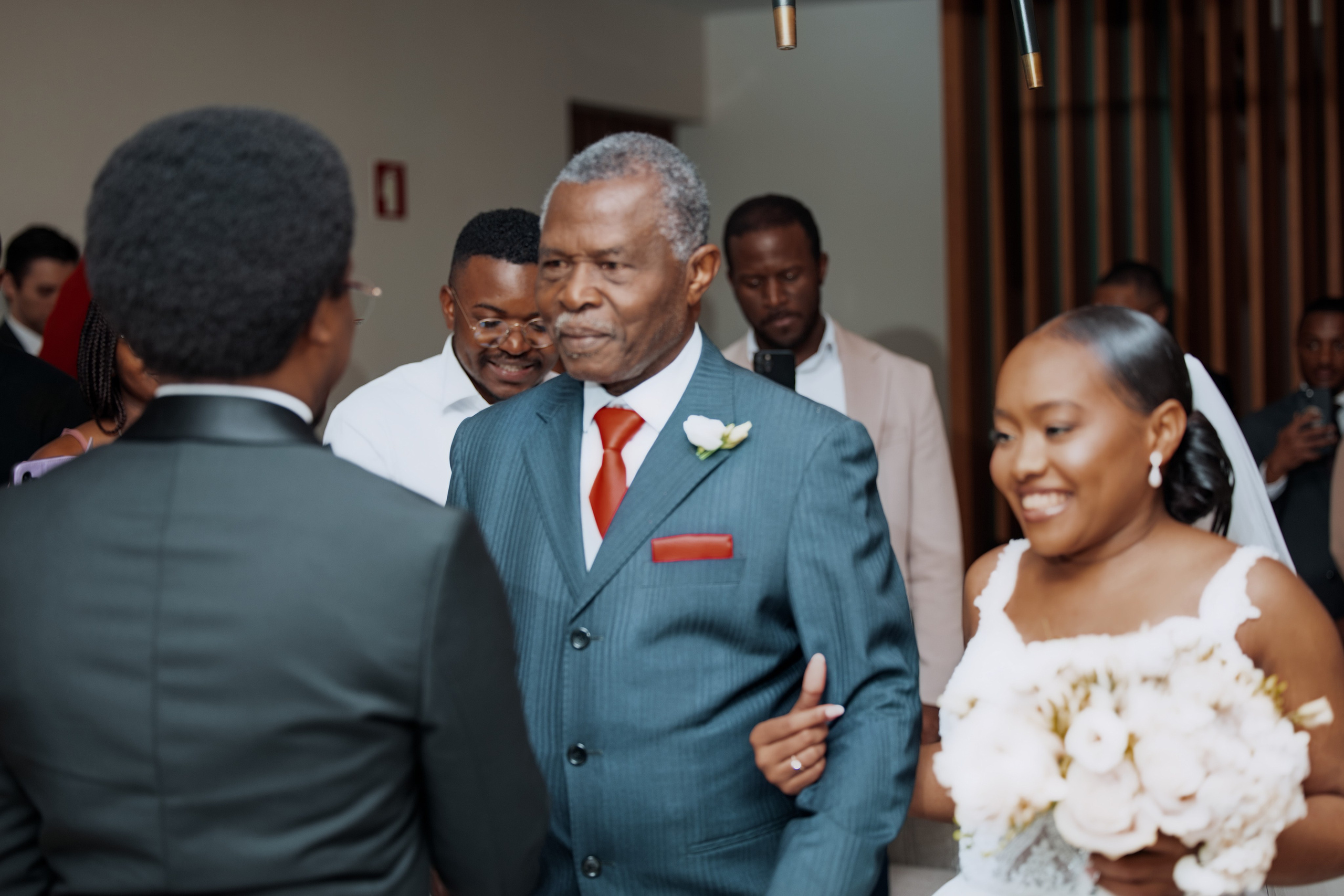 Nawik e Ethson. Fazemos o seu casamento ser lembrado por gerações