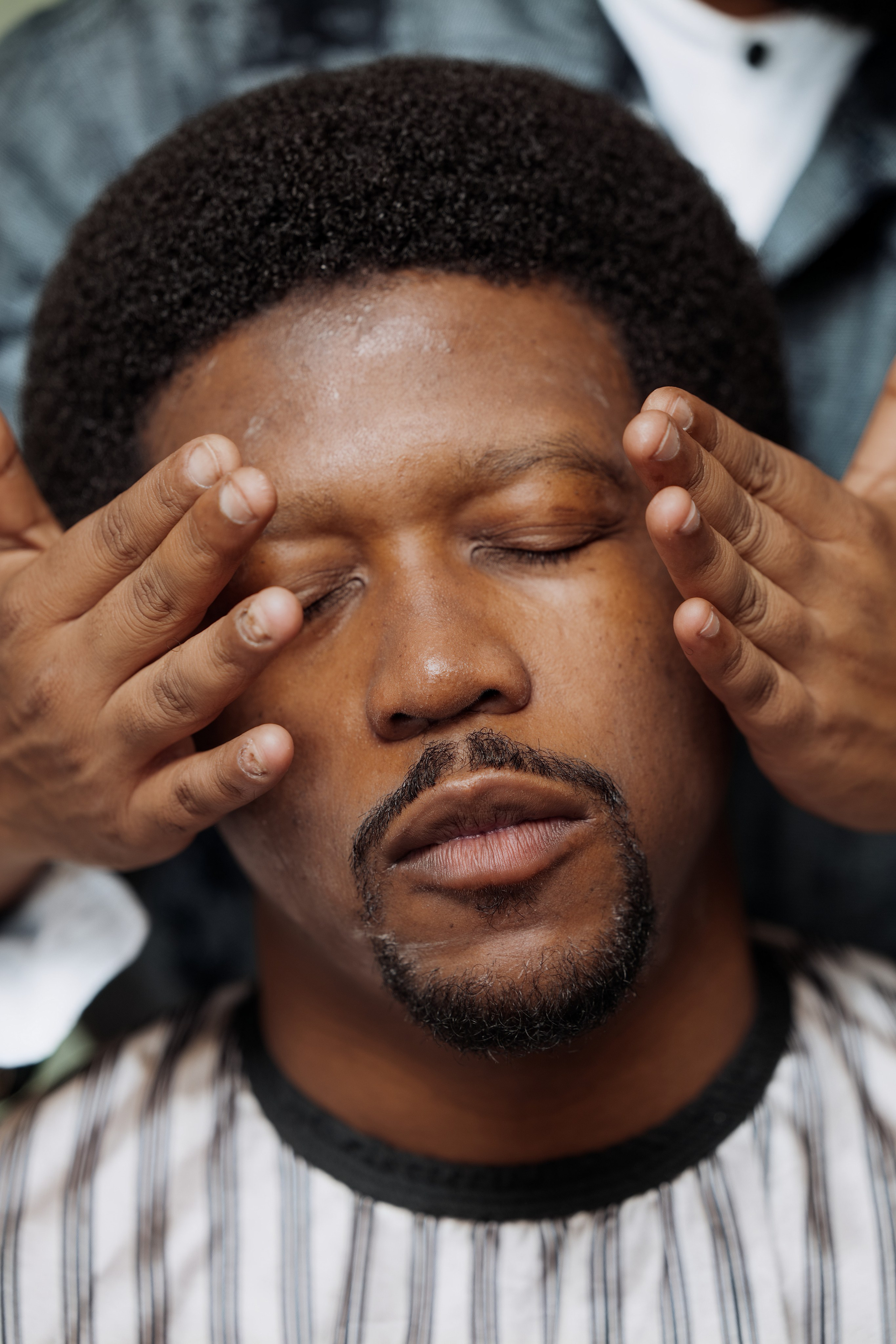 Nawik e Ethson. Fazemos o seu casamento ser lembrado por gerações