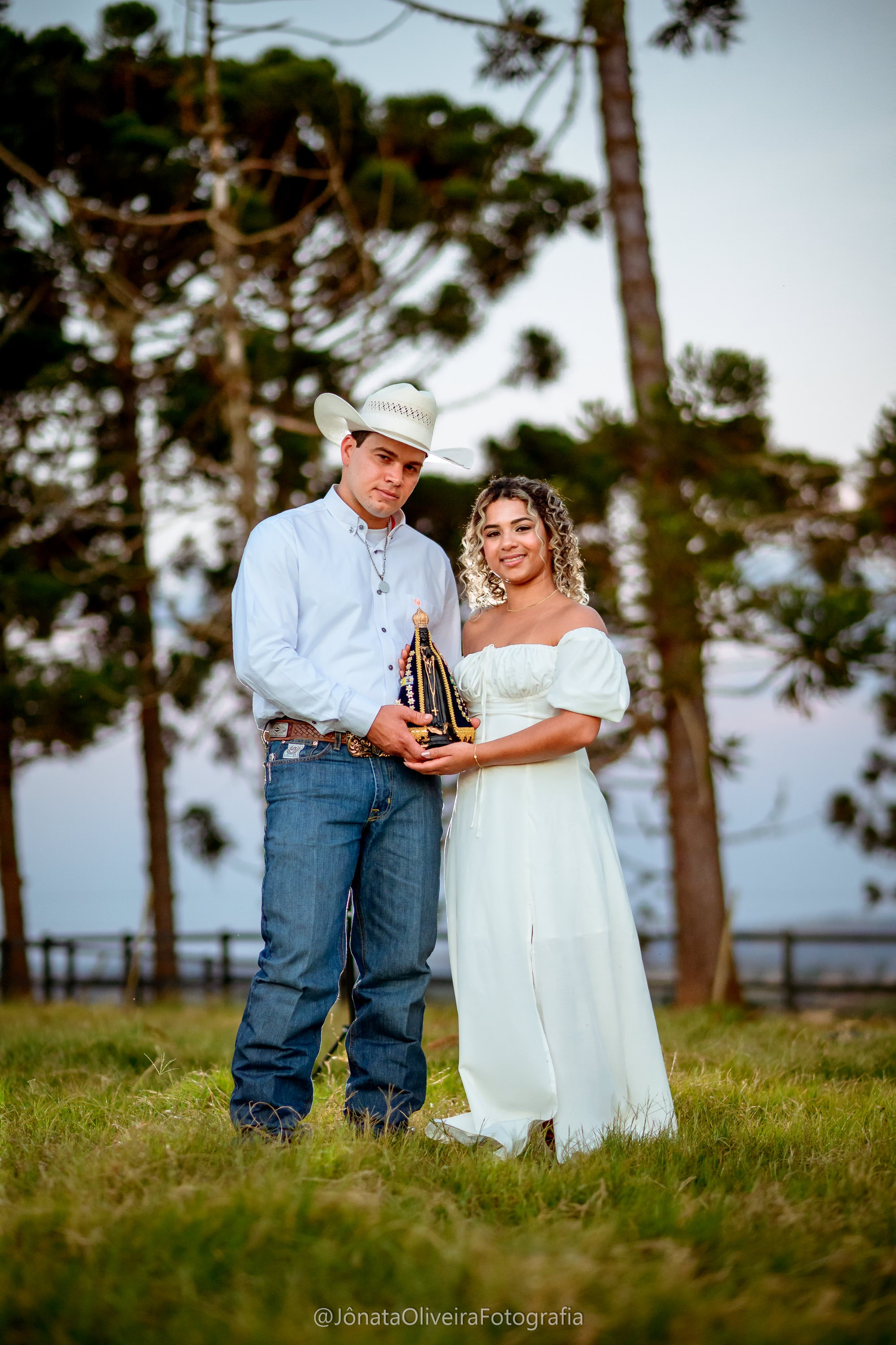 Pre Wedding Luérica e Vinicius. Fotografia de casamentos e ensaios em avaré Jônata Oliveira