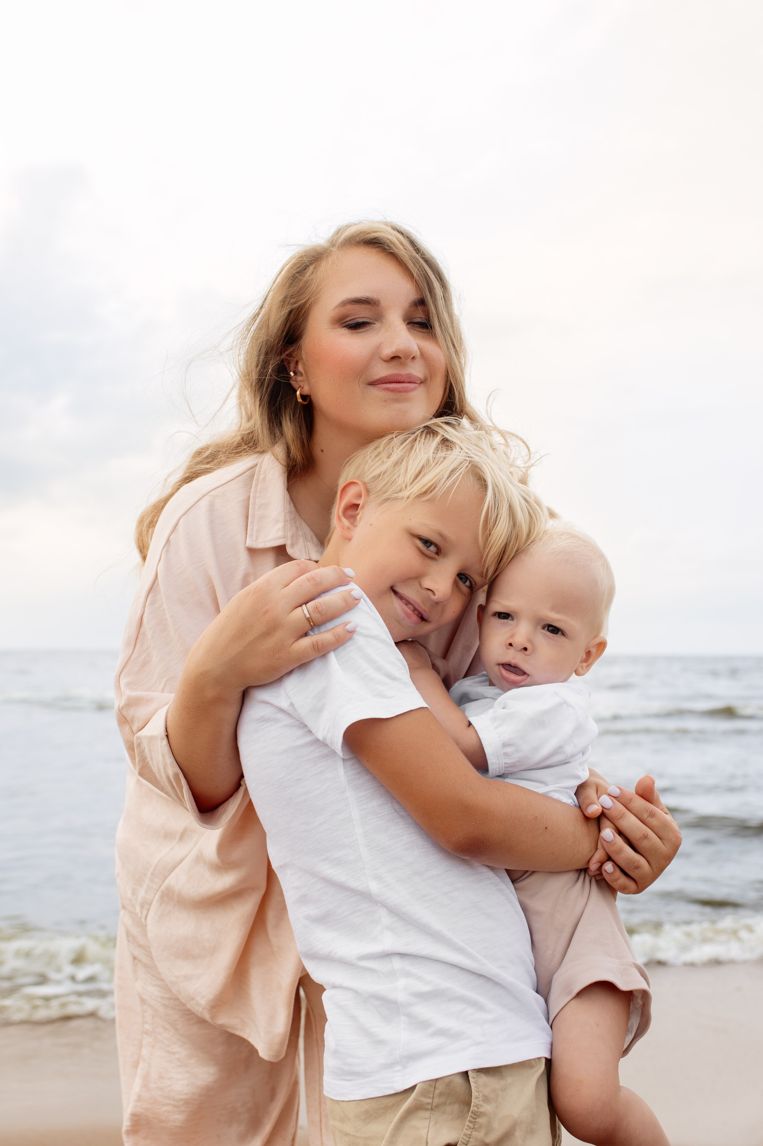 Екатерина пляж семейная. Meisha Photo