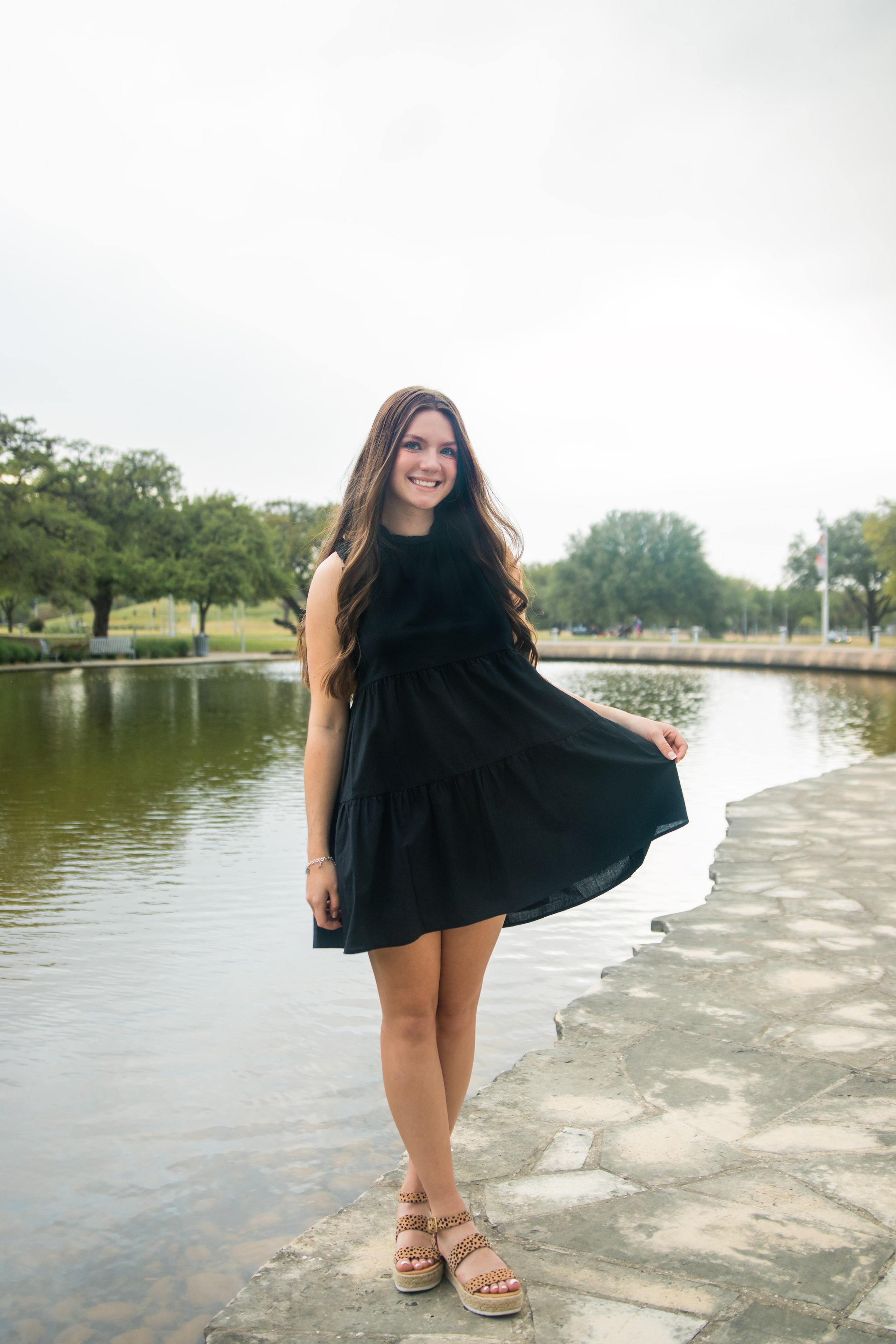Avery’s senior photoshoot at Auditorium Shores