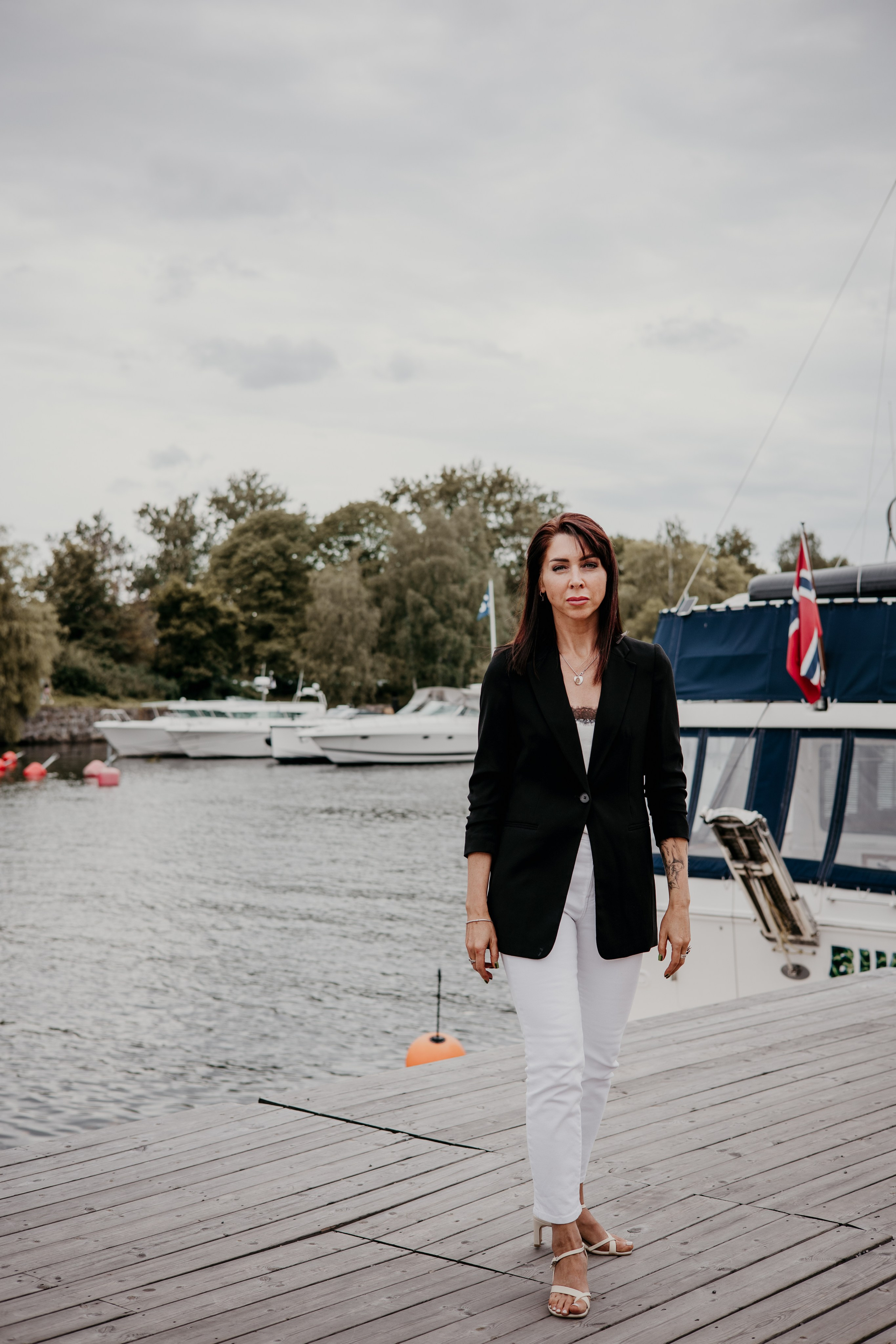 A walk along the seafront. Iryna Zhyvora | Photographer | Stockholm