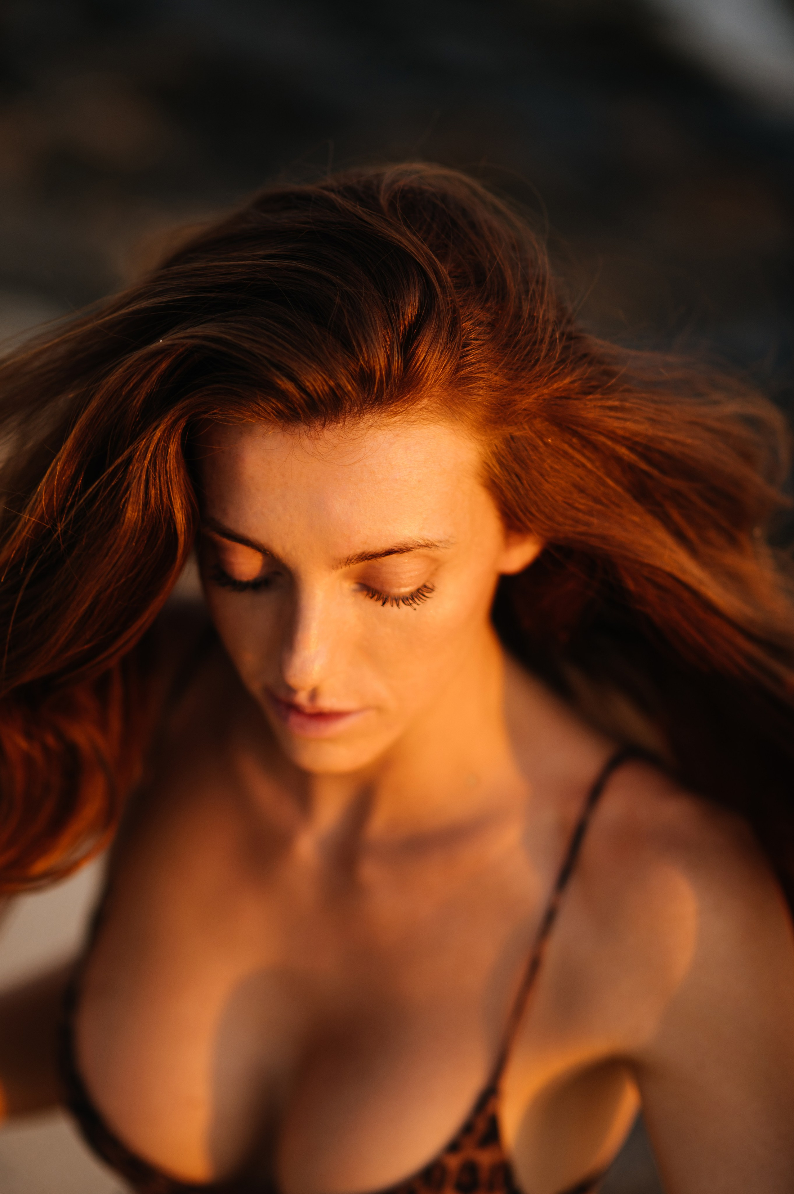 На закате. Фотограф на Кипре