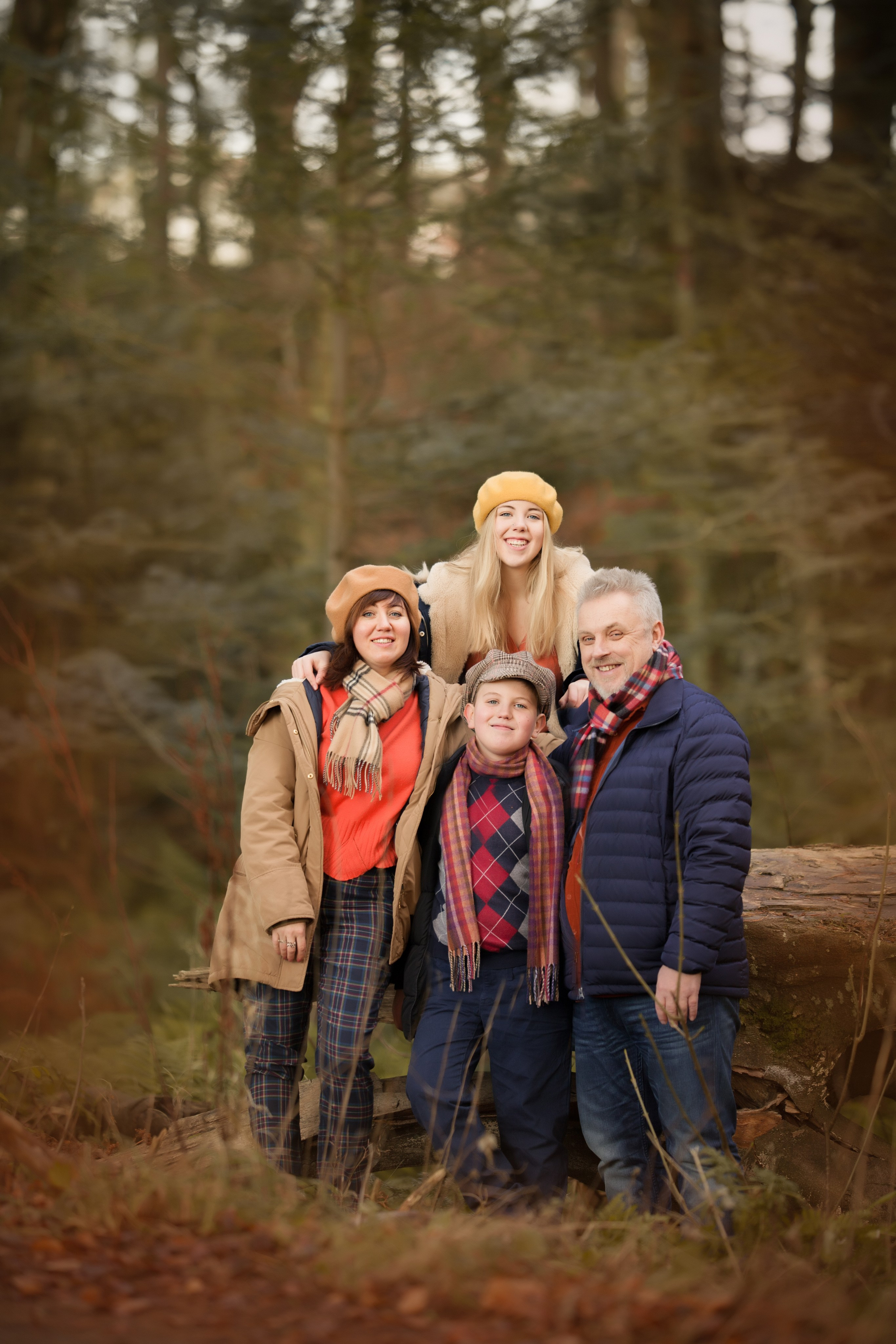 Gold october. Family and real state photographer in Haugesund Dina Vikra