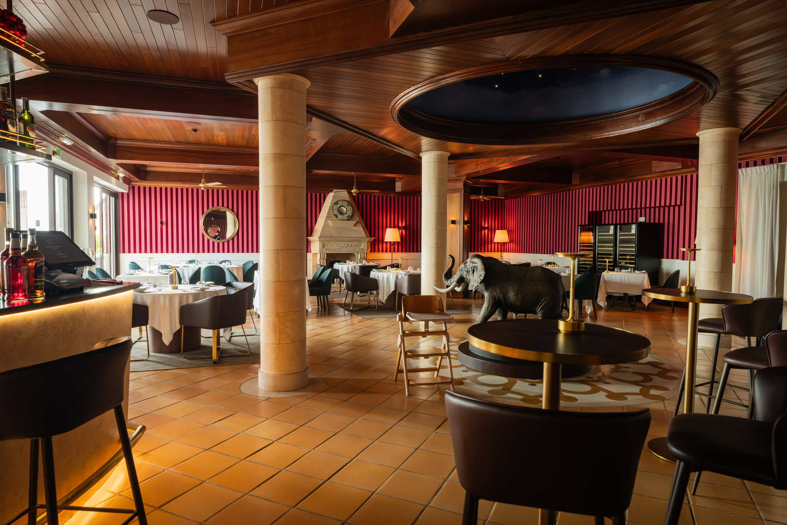 RESTAURANTES — PINE CLIFFS XXL BY OLIVIER. Forma Studios