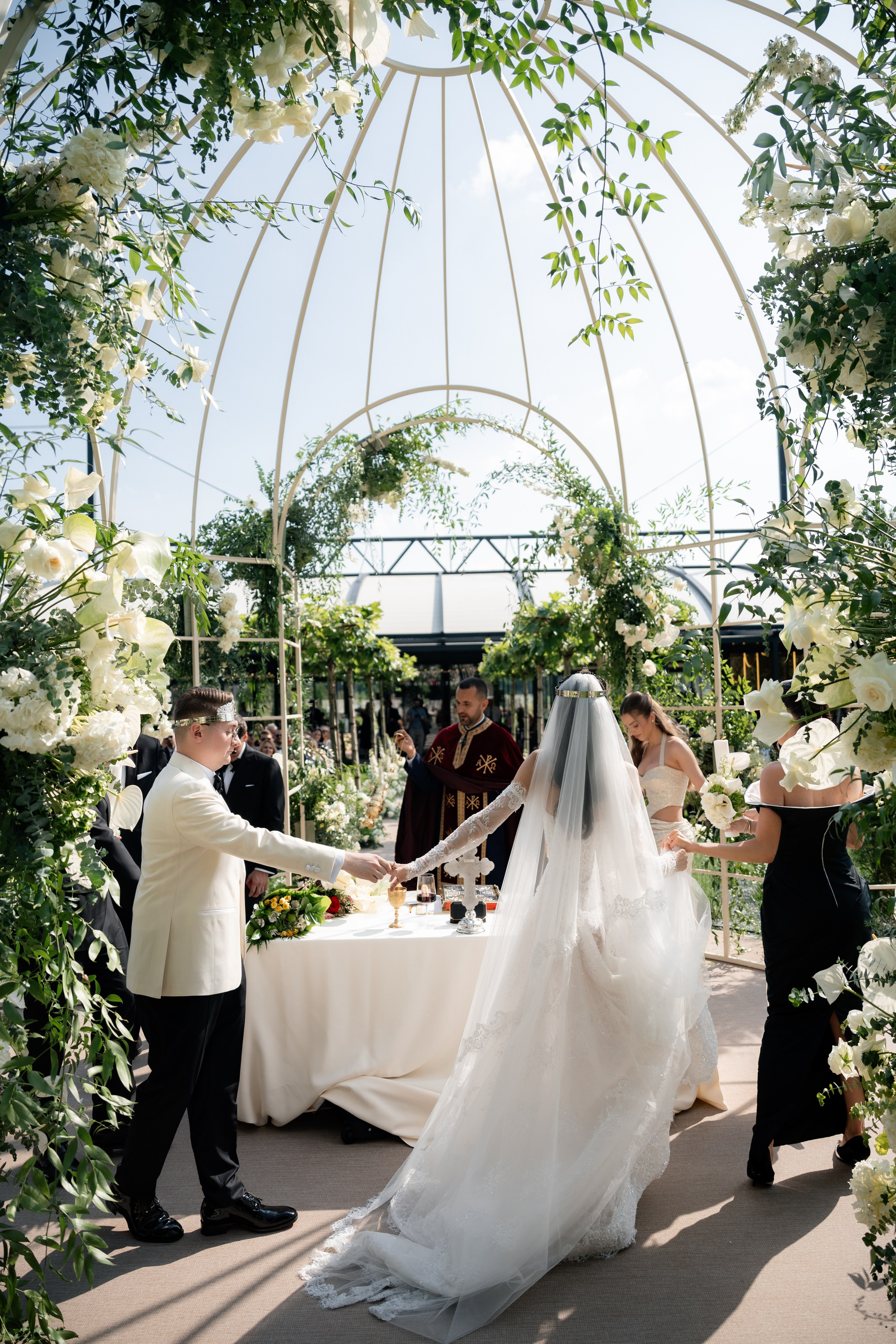 Portfolio. Destination Wedding Photographer Alex Pasarelu