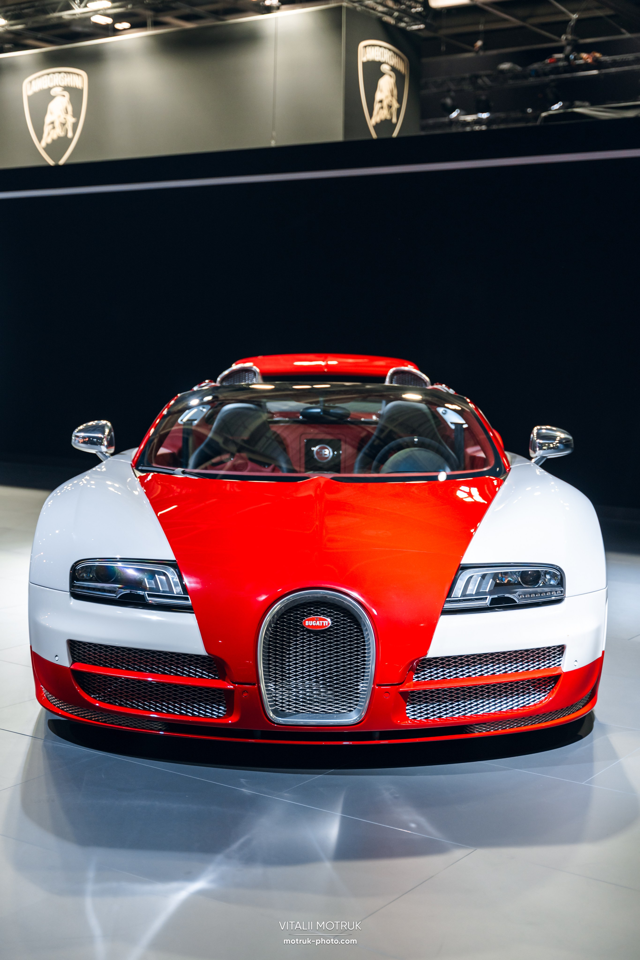 Retromobile 2026. Photographe de voitures à Paris — Vitalii Motruk