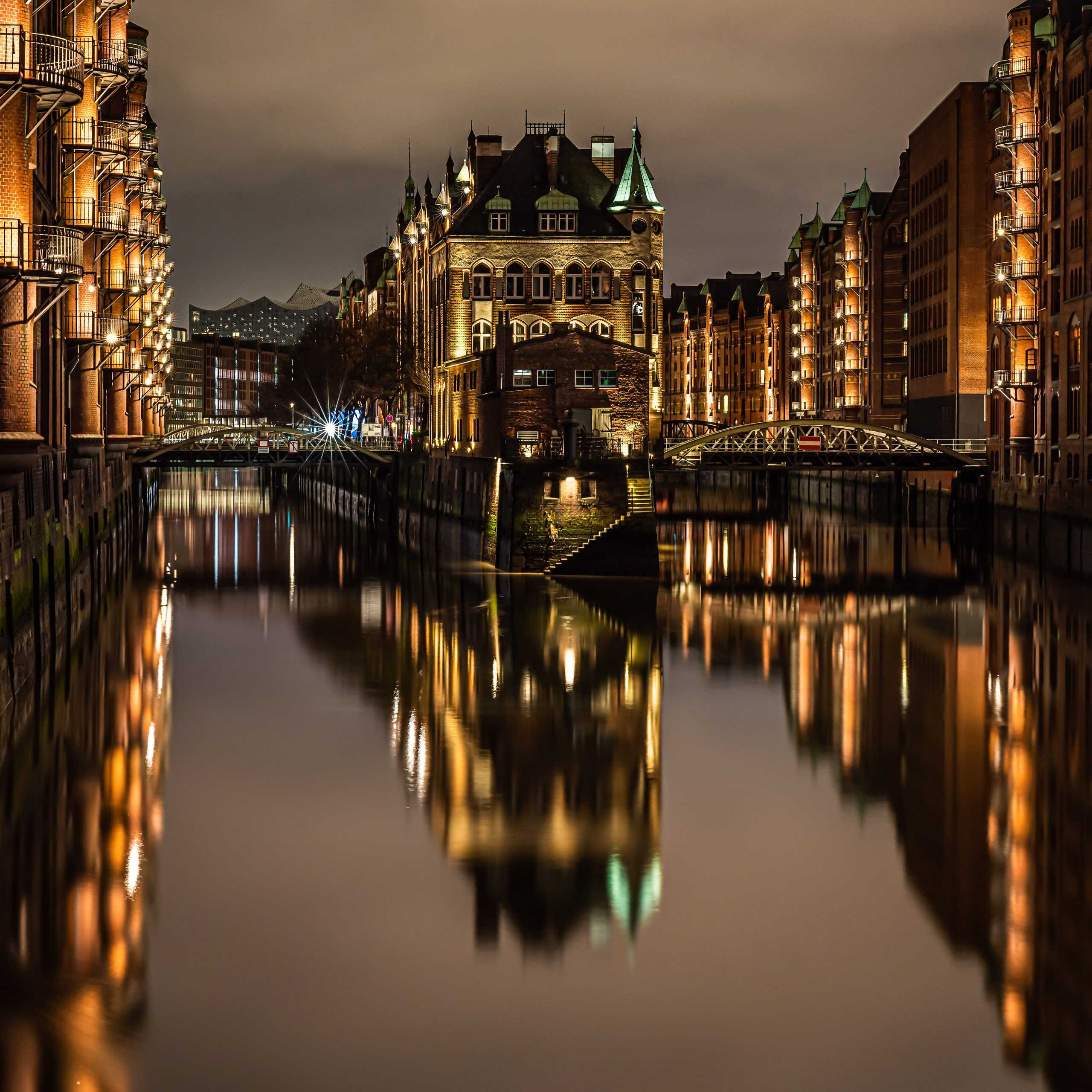 Speicherstadt in Hamburg — Historic Warehouse District by the Water. ReCity — local city news that matter, no noise