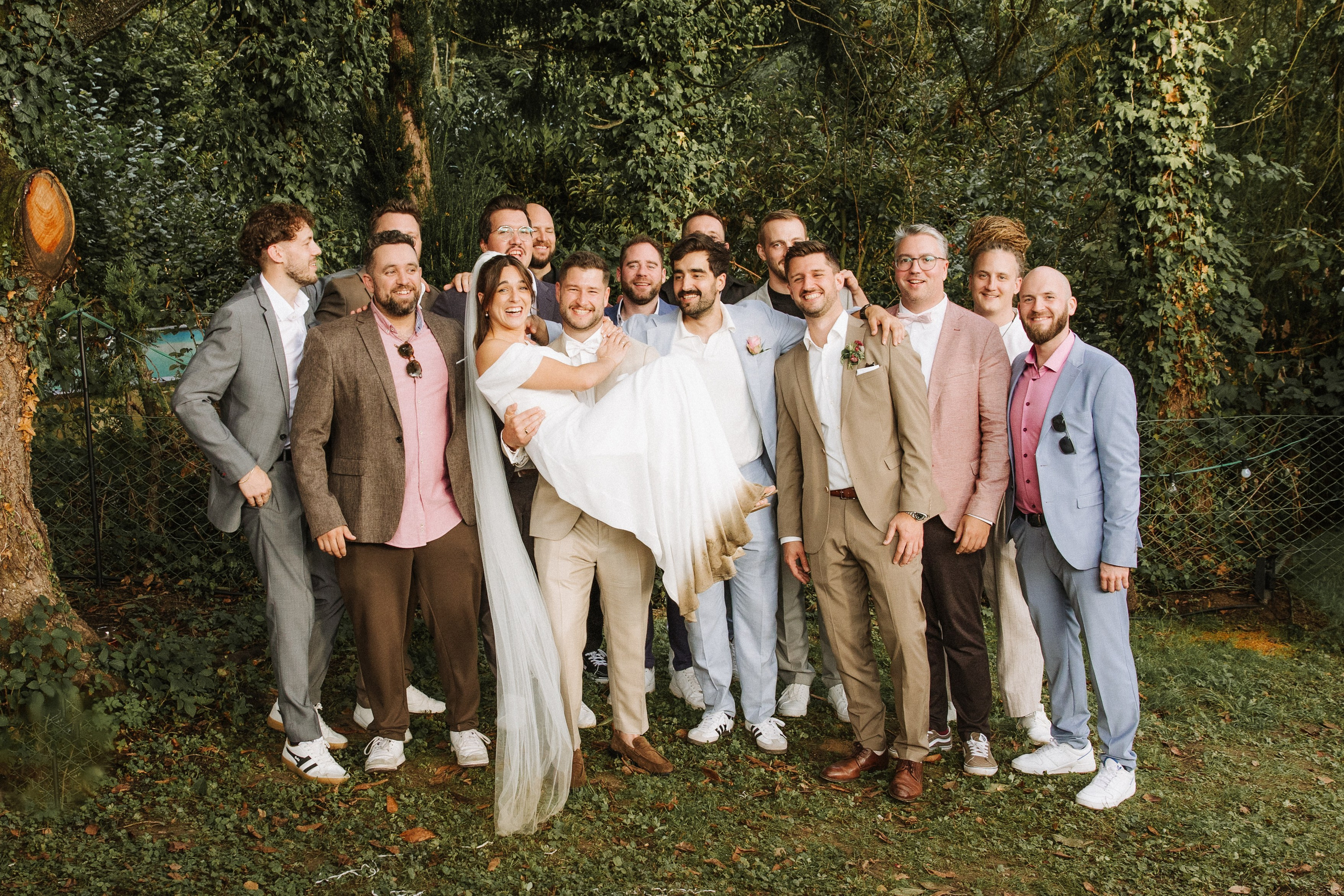 Gruppenfotos auf der Hochzeit: Tipps für authentische Erinnerungen