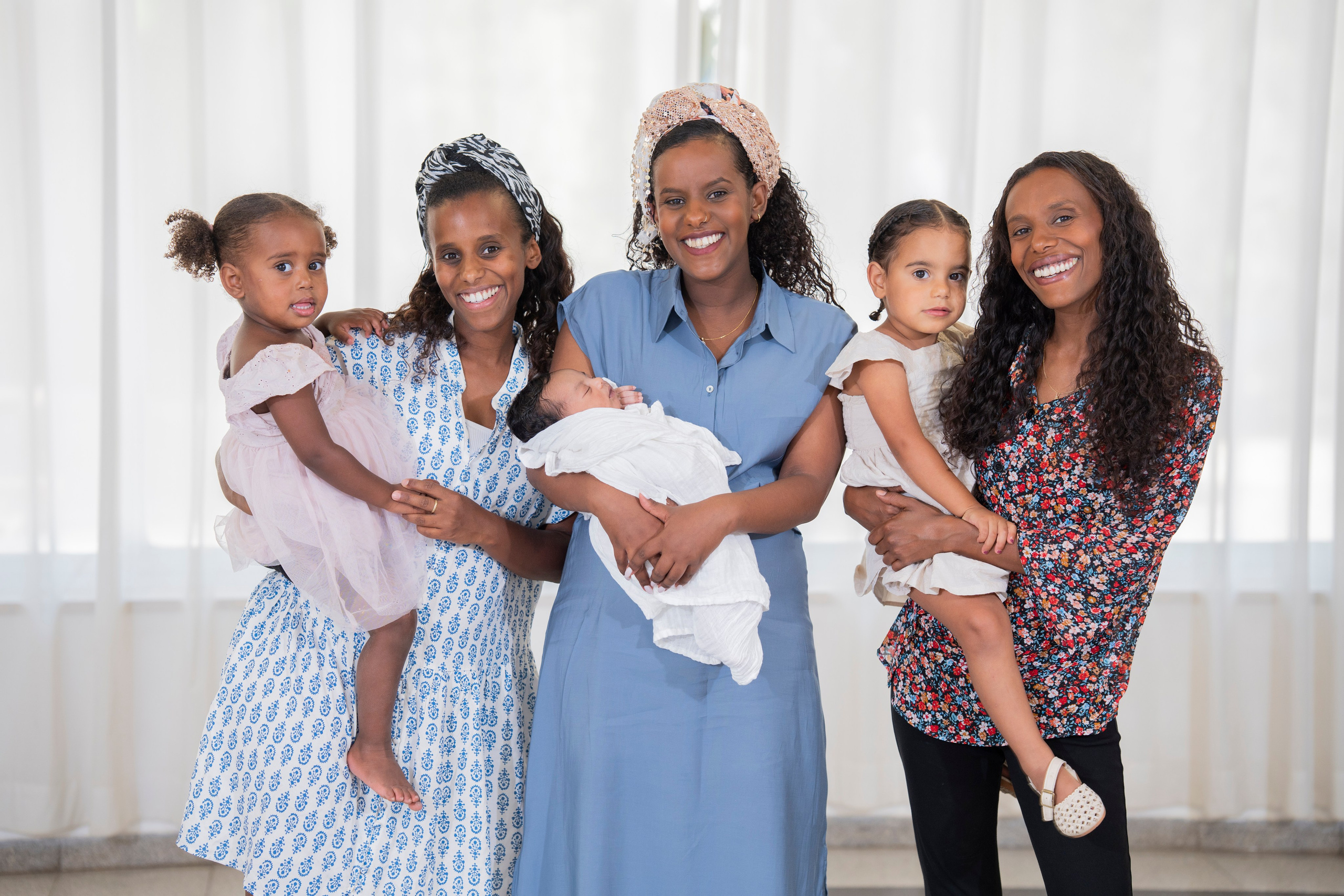 משפחת סלומון. יוסף מזרחי צילום חתונה, ברית וזוגיות. צלם מקצועי שאוהב להוציא אתכם הכי יפים ברגעים הכי מרגשים