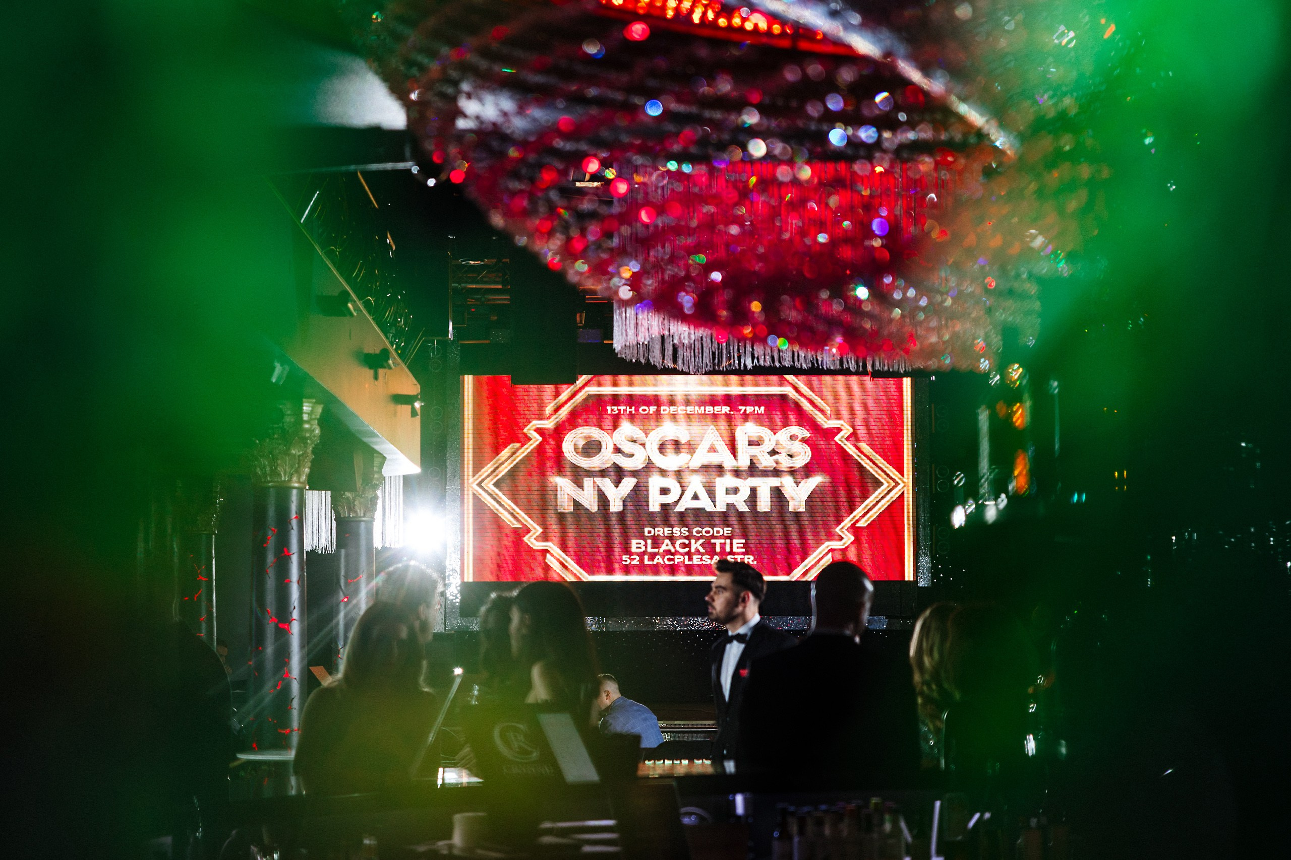 Фотосъёмка корпоративного Нового года в стиле «Оскар» — ярко, роскошно, незабываемо. Евгений Тимофеев | Свадебный и контент-фотограф и видеограф в Риге