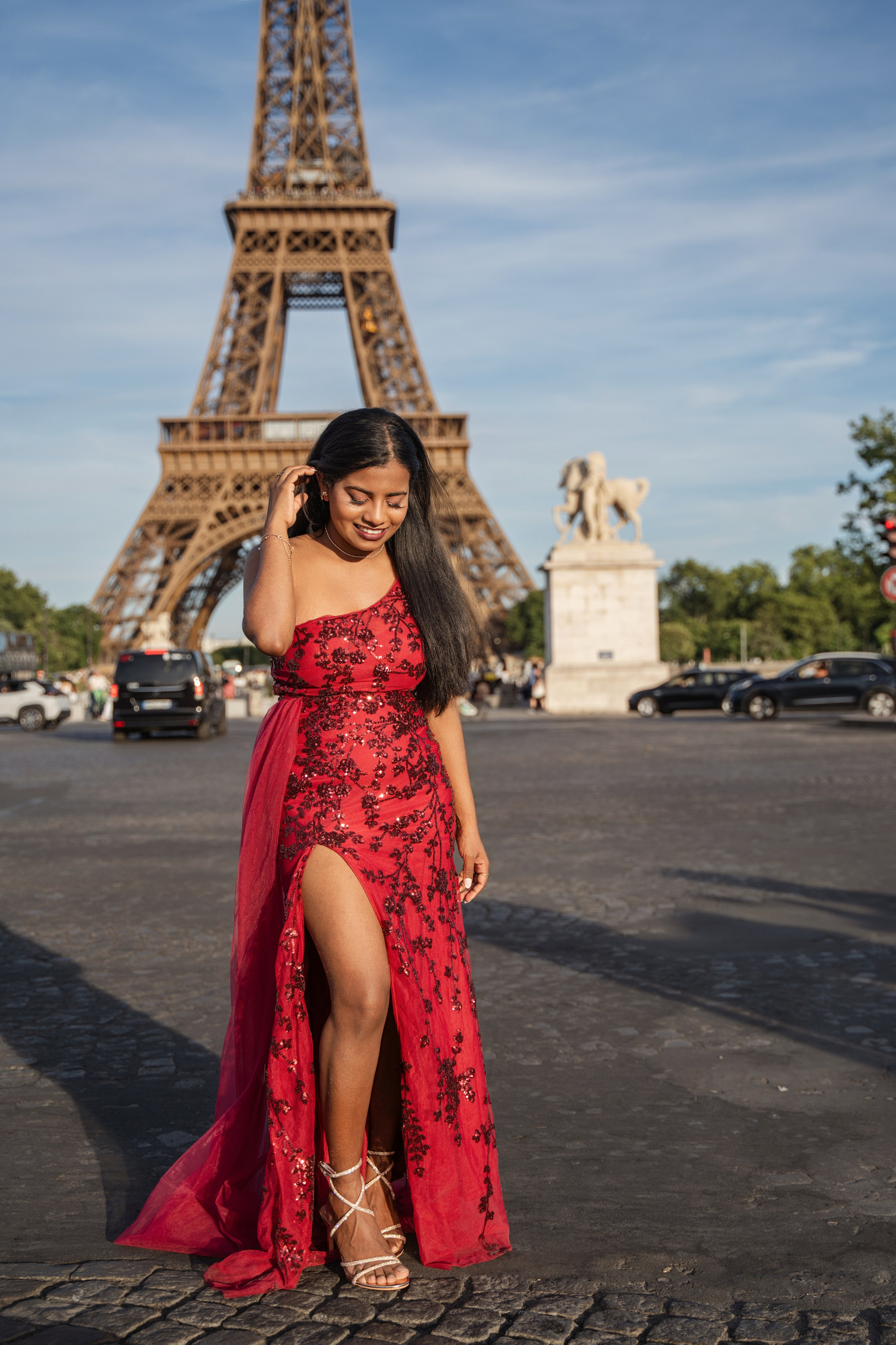 Richa (1 hour). Photographer in Paris|Solo and groups, portraits & content, couples photo-shoot in Paris at the best locations