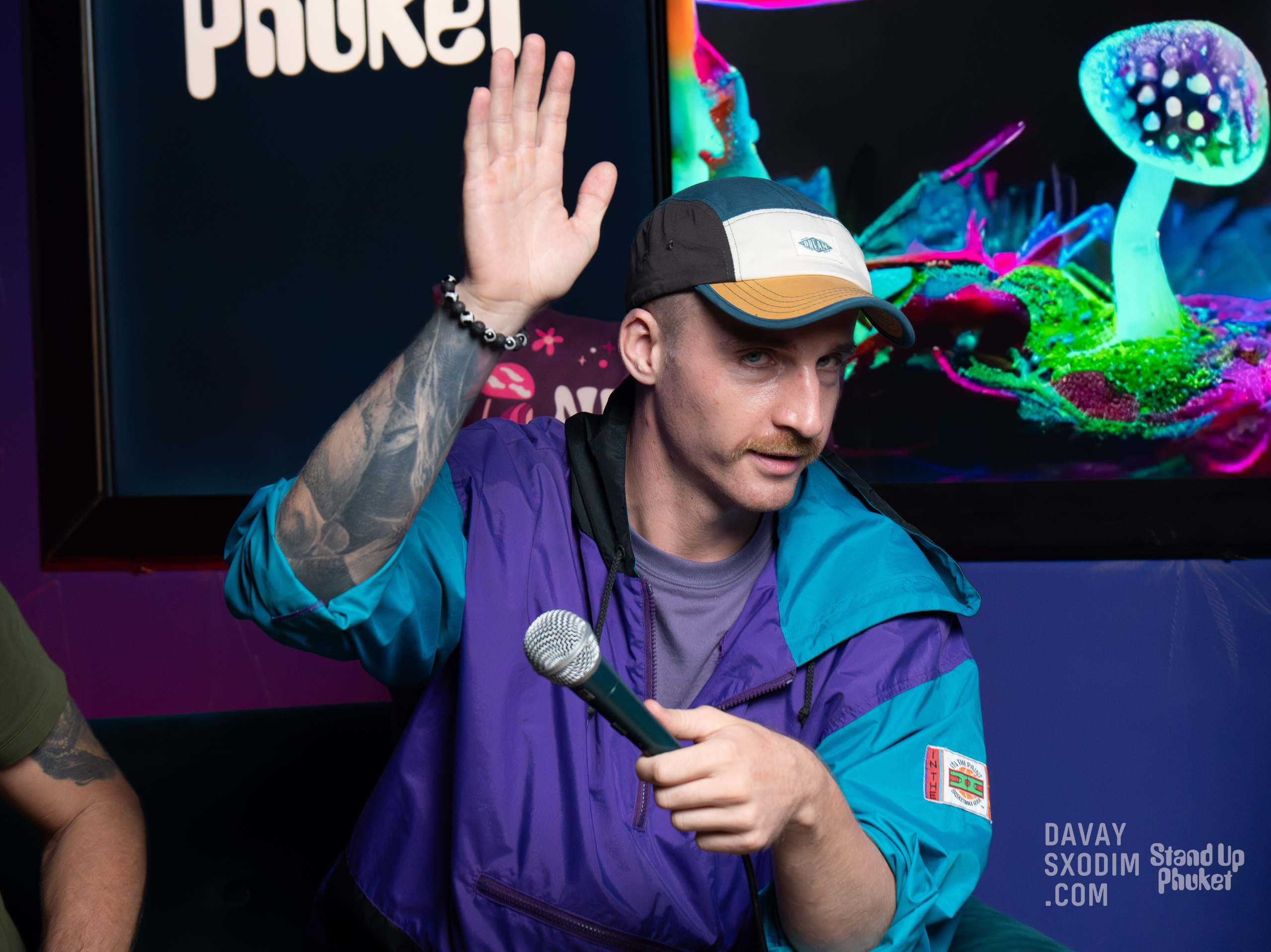 Standup-шоу «Тай-Болтай» | Фоторепортаж | Афиша | DAVAYSXODIM.com PHUKET. АФИША|ФОТОРЕПОРТАЖИ|ИВЕНТЫ|ПХУКЕТ