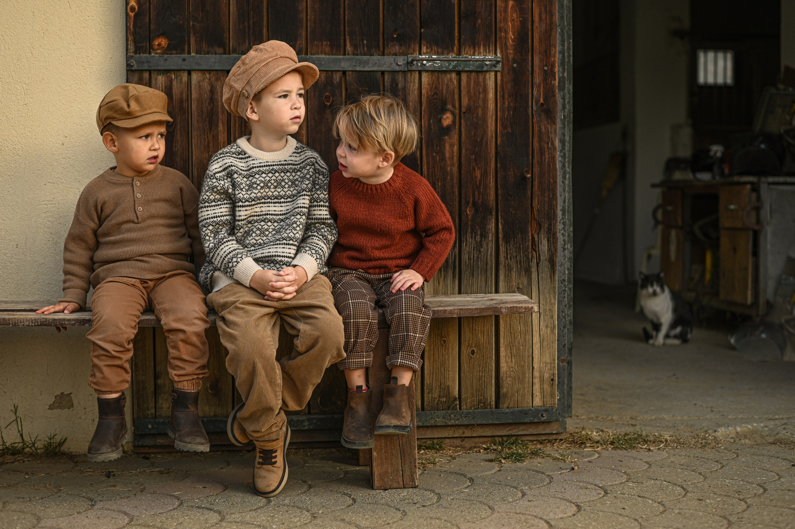 KIDS VINTAGE. Family, children, portrait, and event photography in Thessaloniki