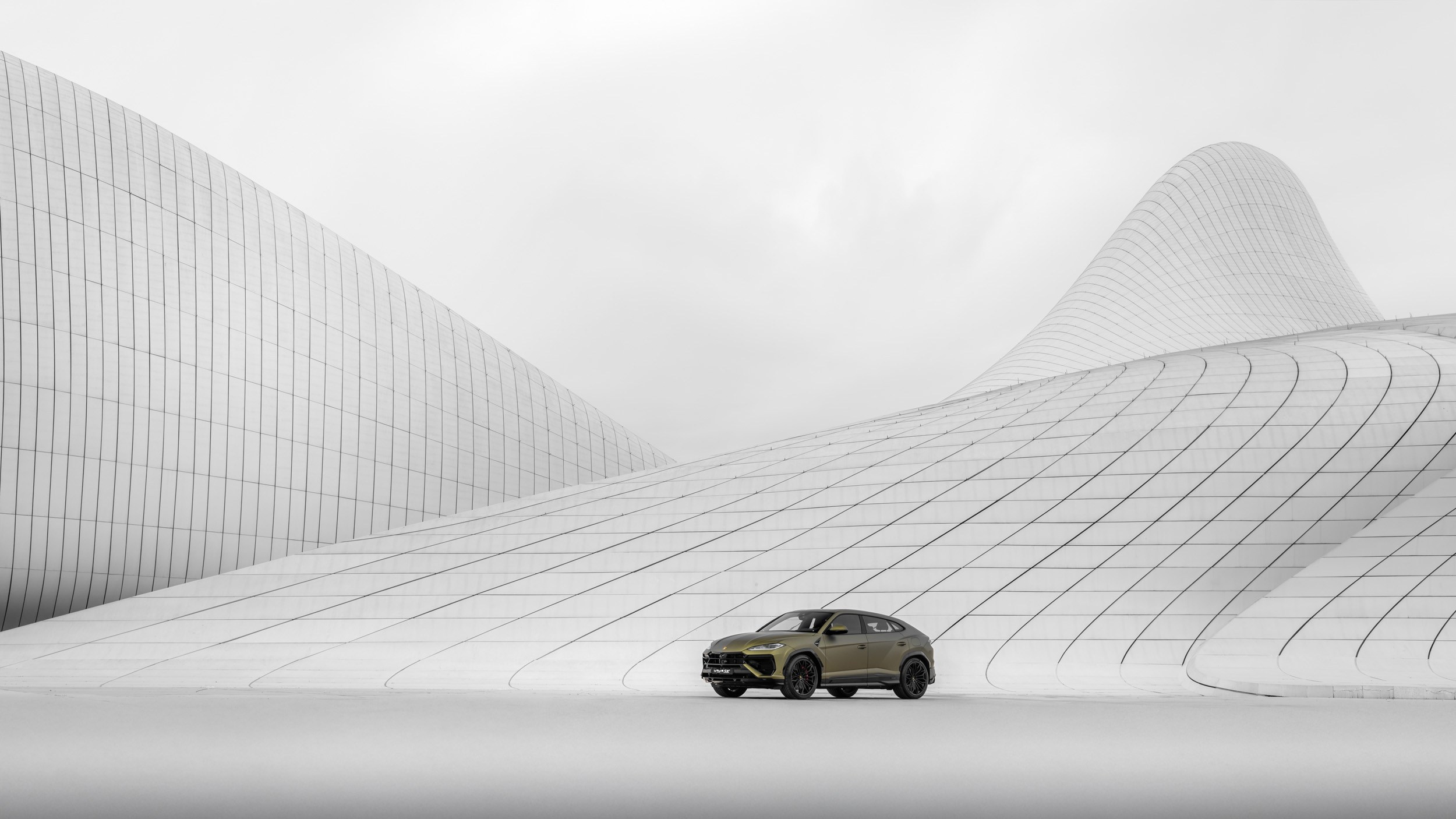 LAMBORGHINI. WORLDWIDE COMMERCIAL AUTOMOTIVE PHOTOGRAPHER