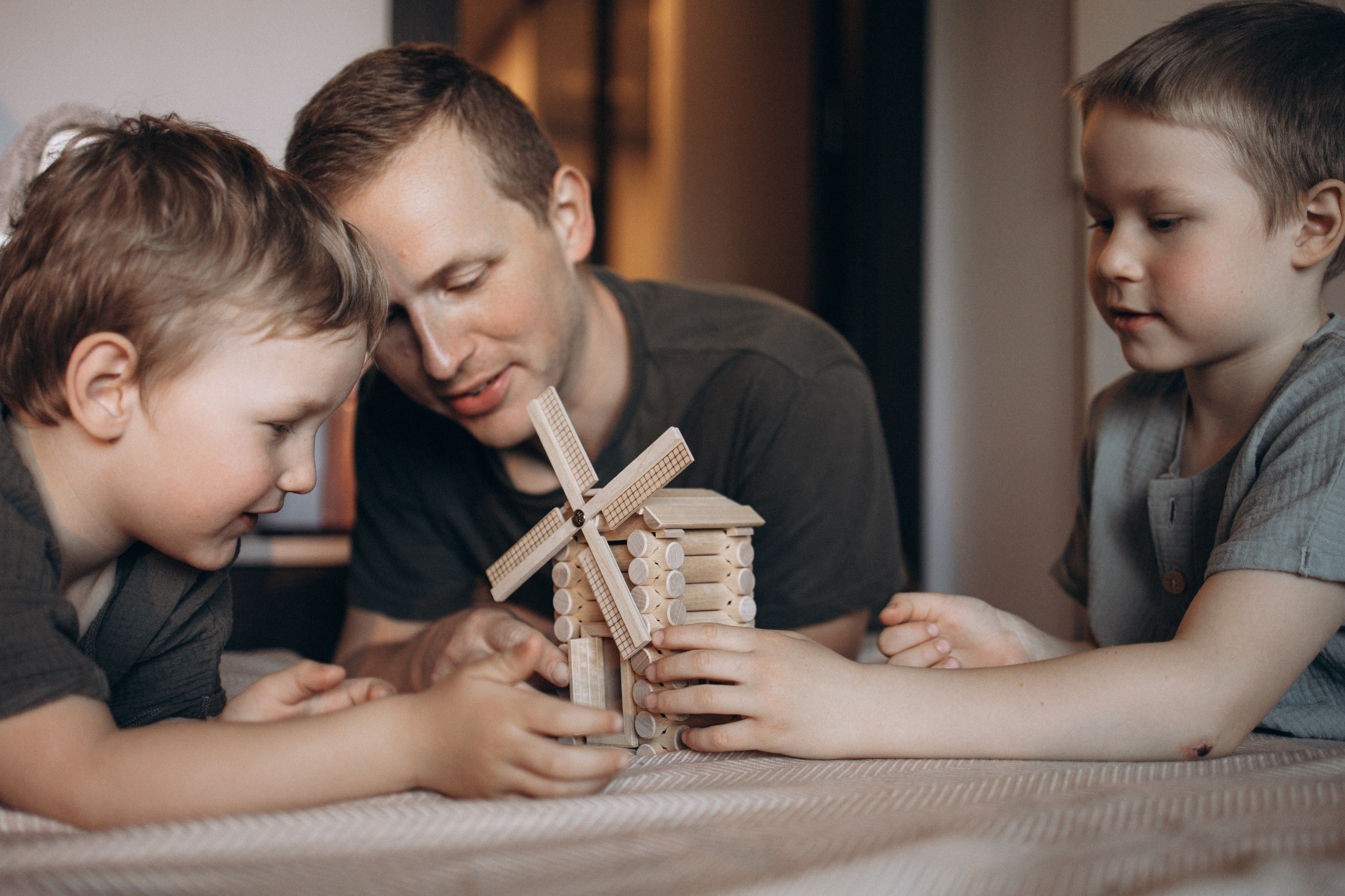 MONTAS ģimene. GALVENĀ