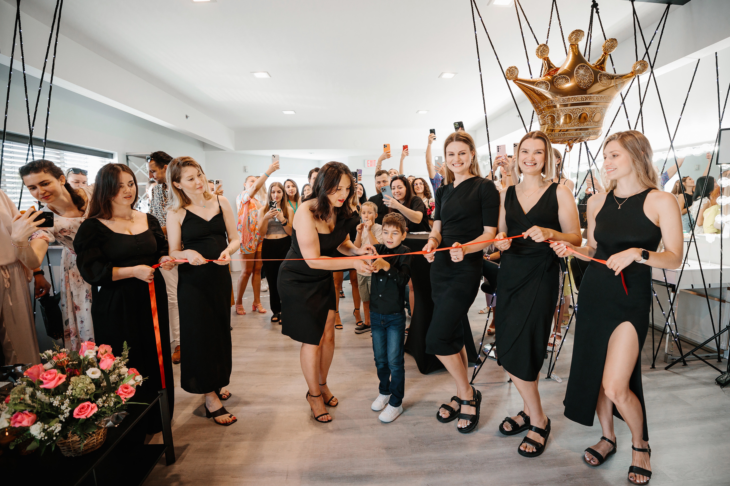 Grand Opening Anna Mania 08.20.2023. Wedding family event photographer in Chicago Nick Yushevich