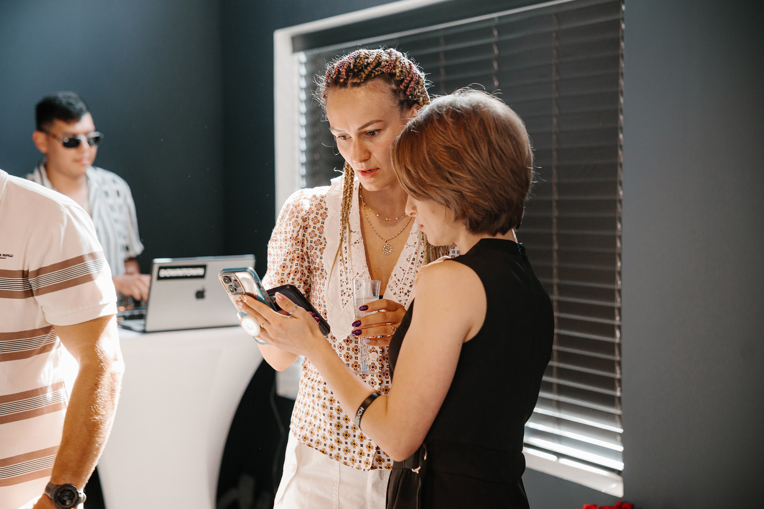 Grand Opening Anna Mania 08.20.2023. Wedding family event photographer in Chicago Nick Yushevich