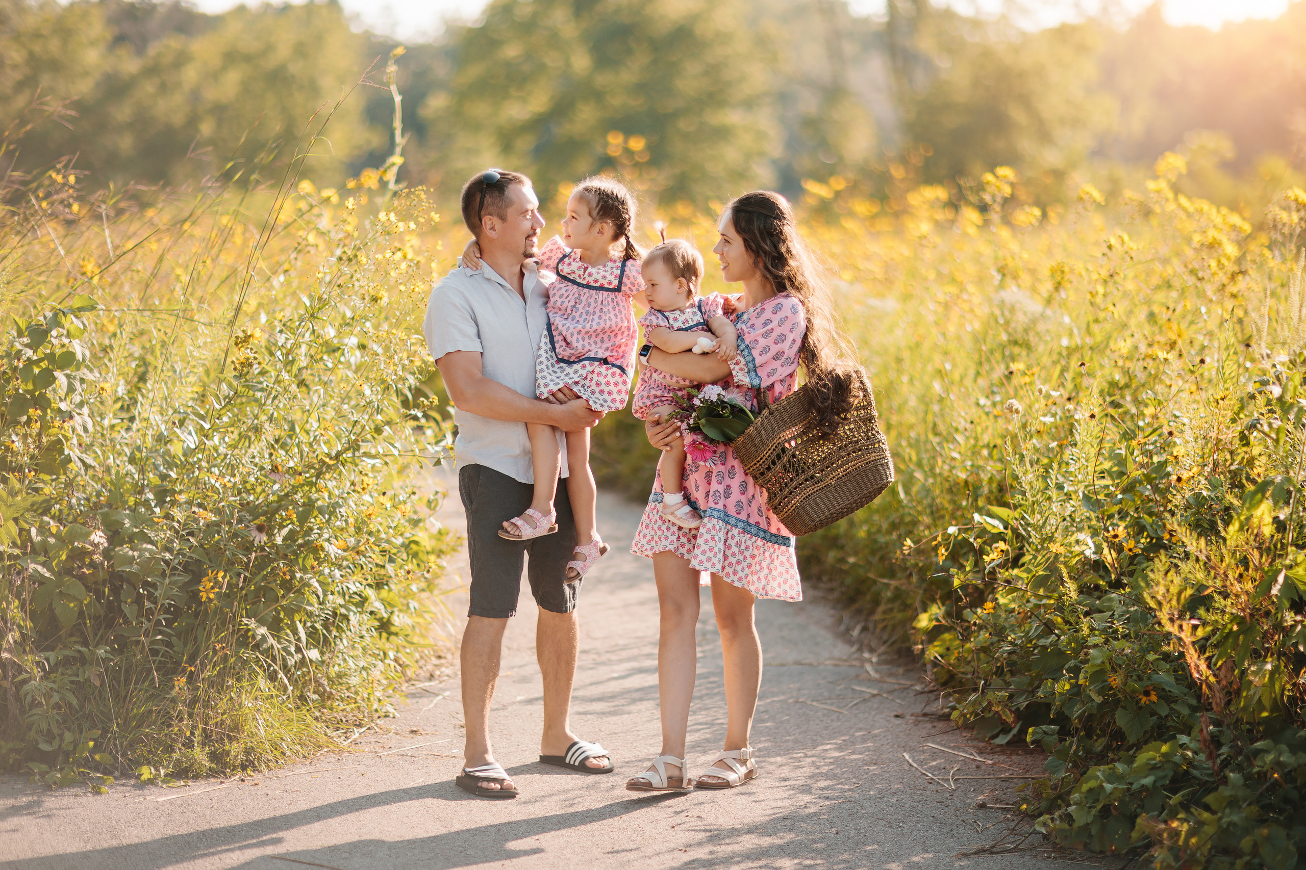08.19.23 Family Photoshoot. Wedding family event photographer in Chicago Nick Yushevich