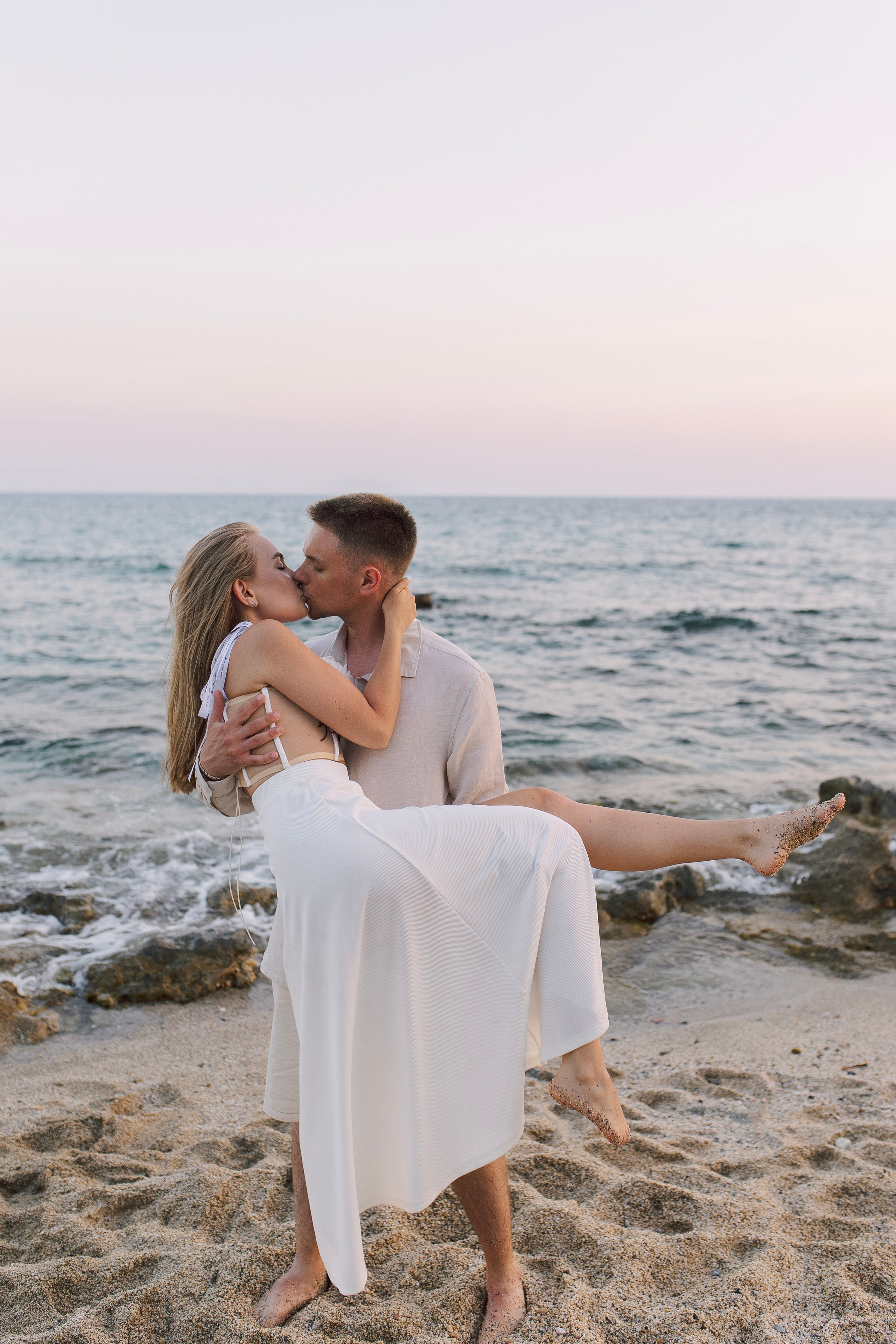 Фотограф в алании,Фотосессия в Алании, Фотограф Алания, свадебный фотограф в алании. Пляж. Love story на пляже клеопатры на закате. Аланья. Алсу Девели | Свадебный и семейный фотограф в Турции Алании, Алания, Аланья, Сиде, Белеке, Анталия