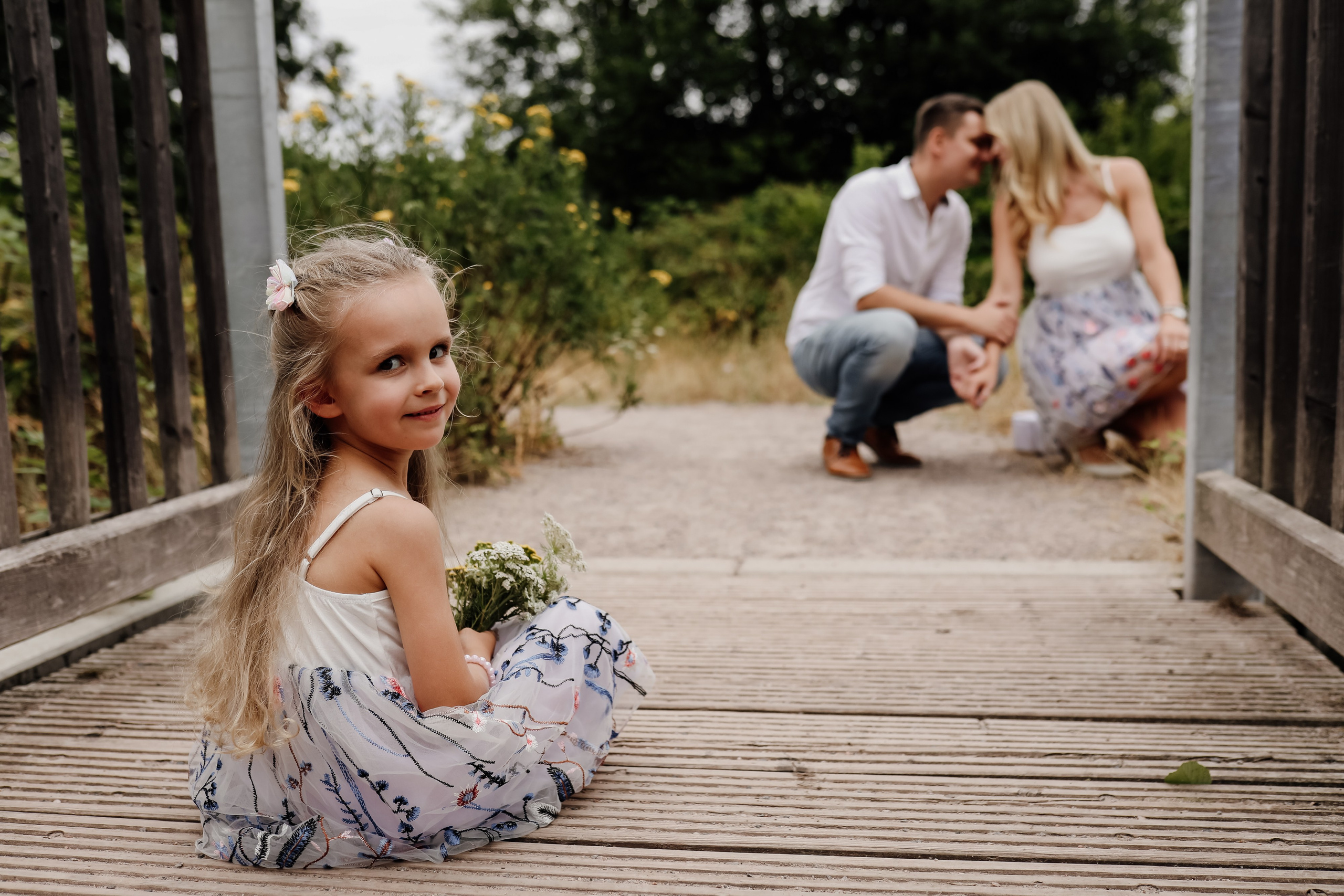 Familienshooting in den Viernheimer Dünen – natürliche Outdoor-Familienfotos