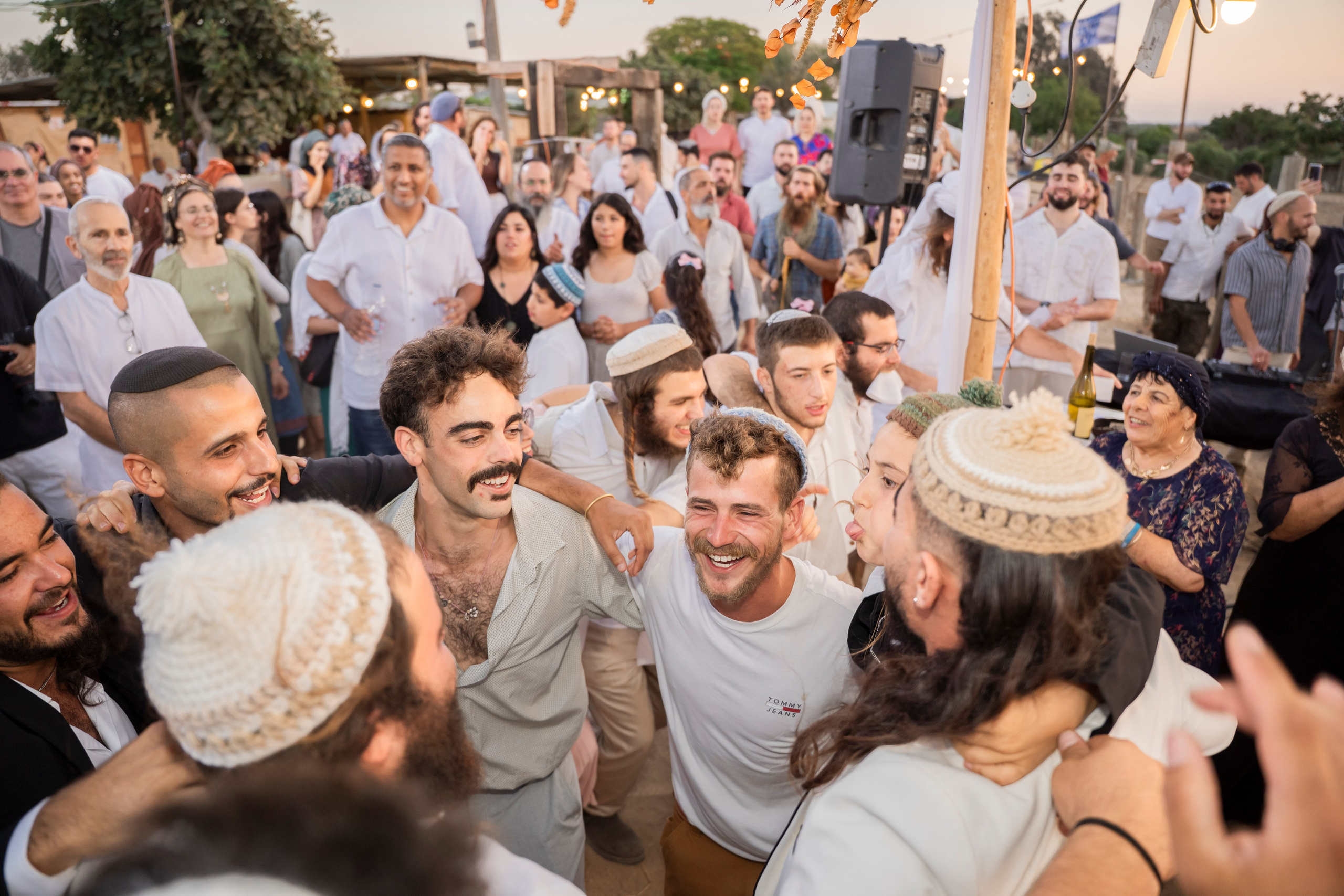 אביה ואחיה. יוסף מזרחי צילום חתונה, ברית וזוגיות. צלם מקצועי שאוהב להוציא אתכם הכי יפים ברגעים הכי מרגשים