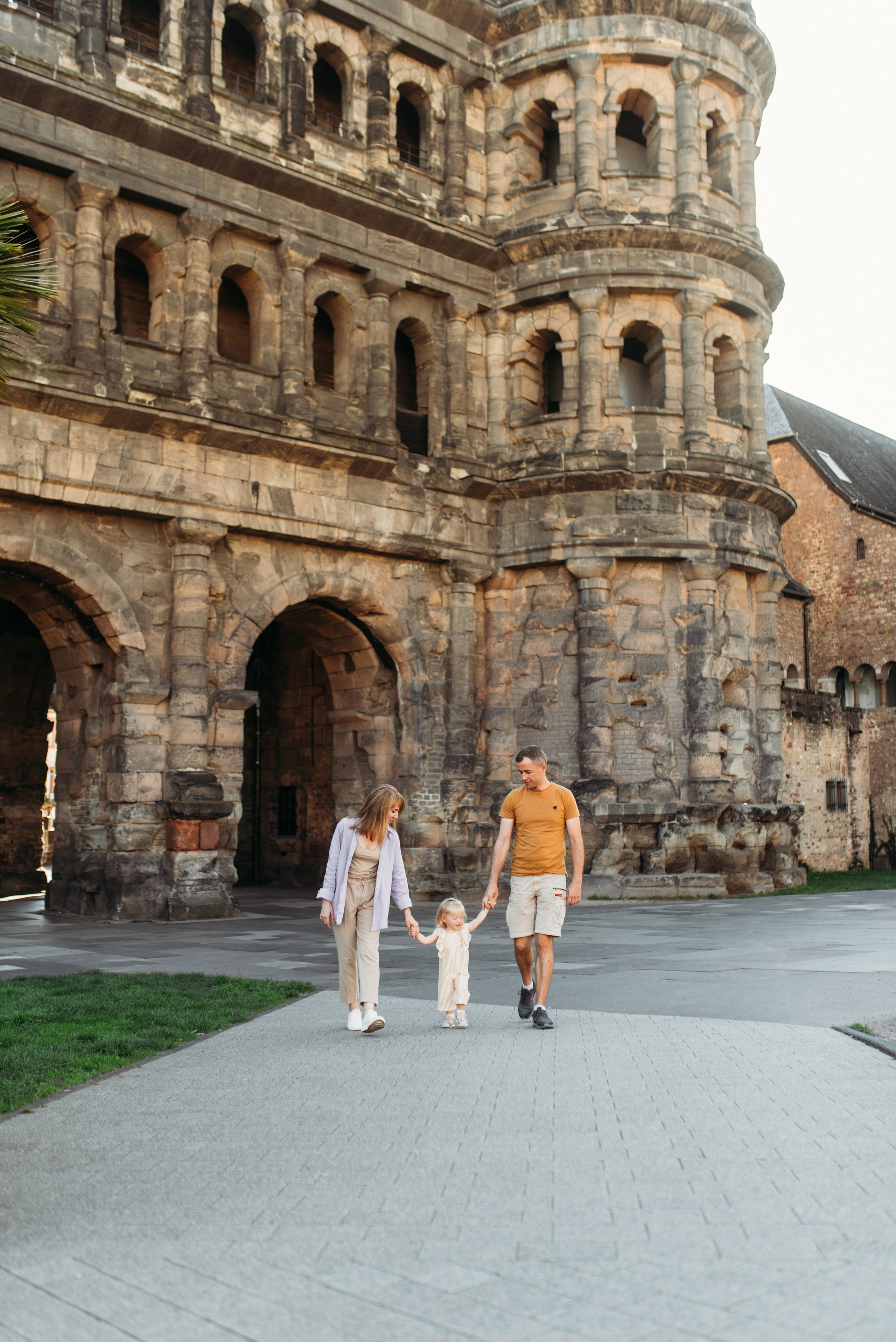 Trier. Familien- und Hochzeitsfotografin. Ich arbeite in Koblenz und Rheinlan