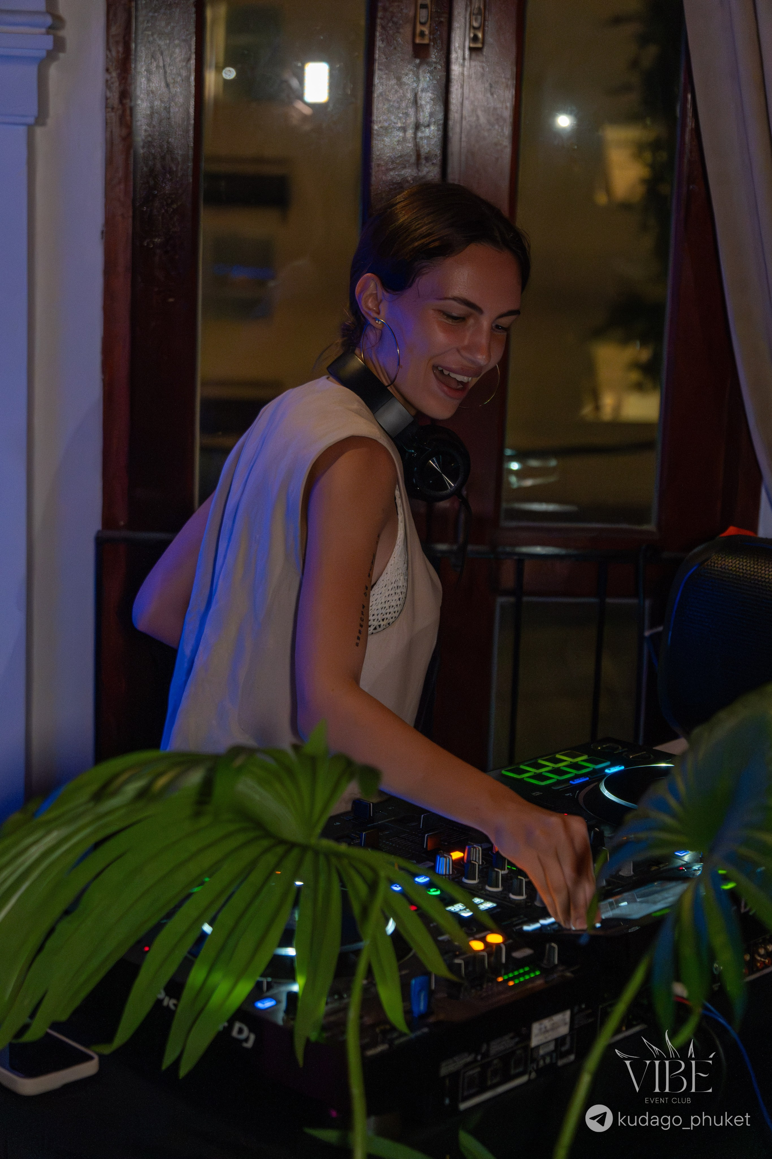 Вечеринка Tribal Vibe | Фоторепортаж | Афиша | DAVAYSXODIM.com PHUKET. АФИША|ФОТОРЕПОРТАЖИ|ИВЕНТЫ|ПХУКЕТ