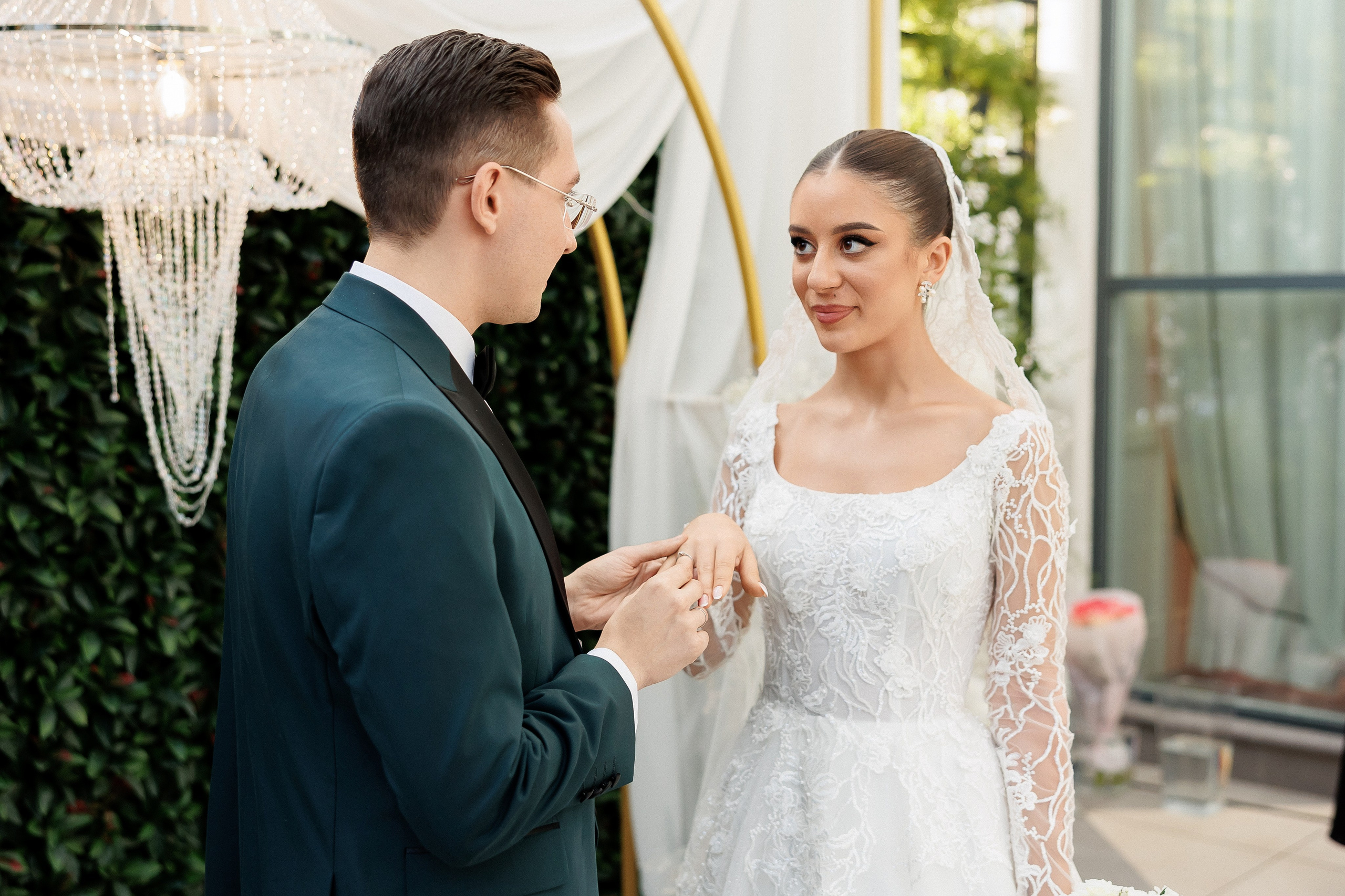 Serghei & Erica — Queen Residence. Servicii Foto și Video 067188353