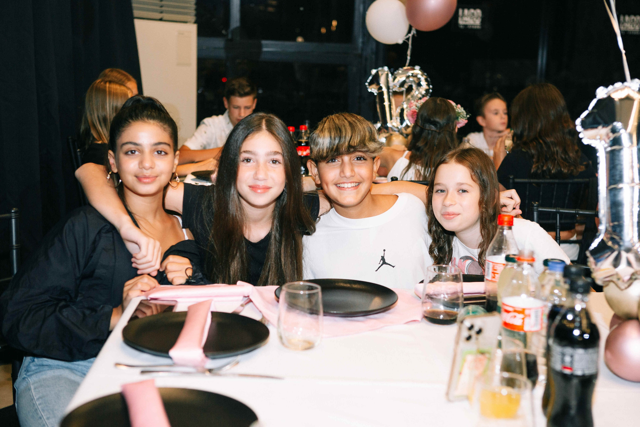 PARTY WITH FRIENDS. Https://shi-photo.com/