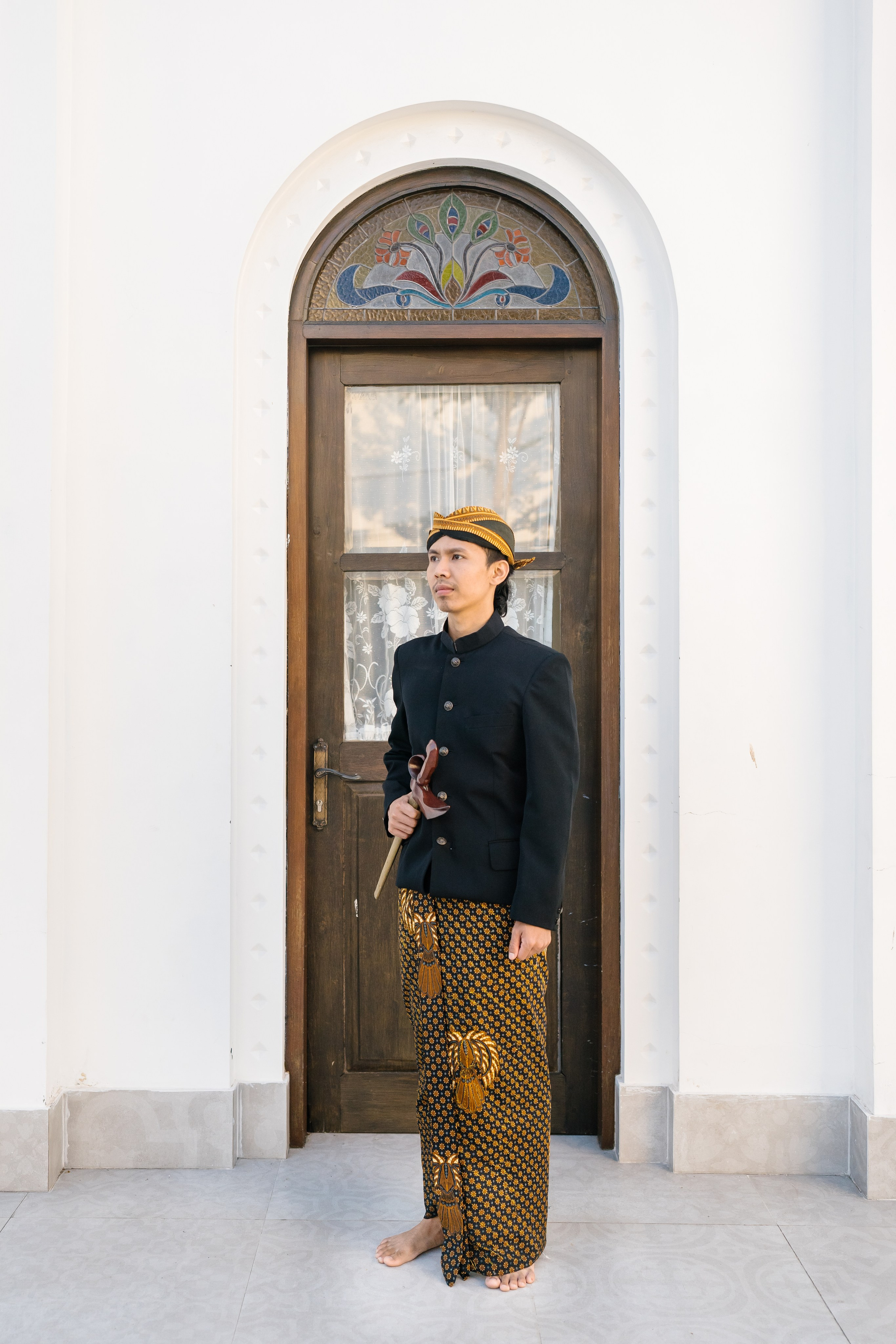 Prewedding Photo Shoot with Javanese style. Female Photographer in Bali