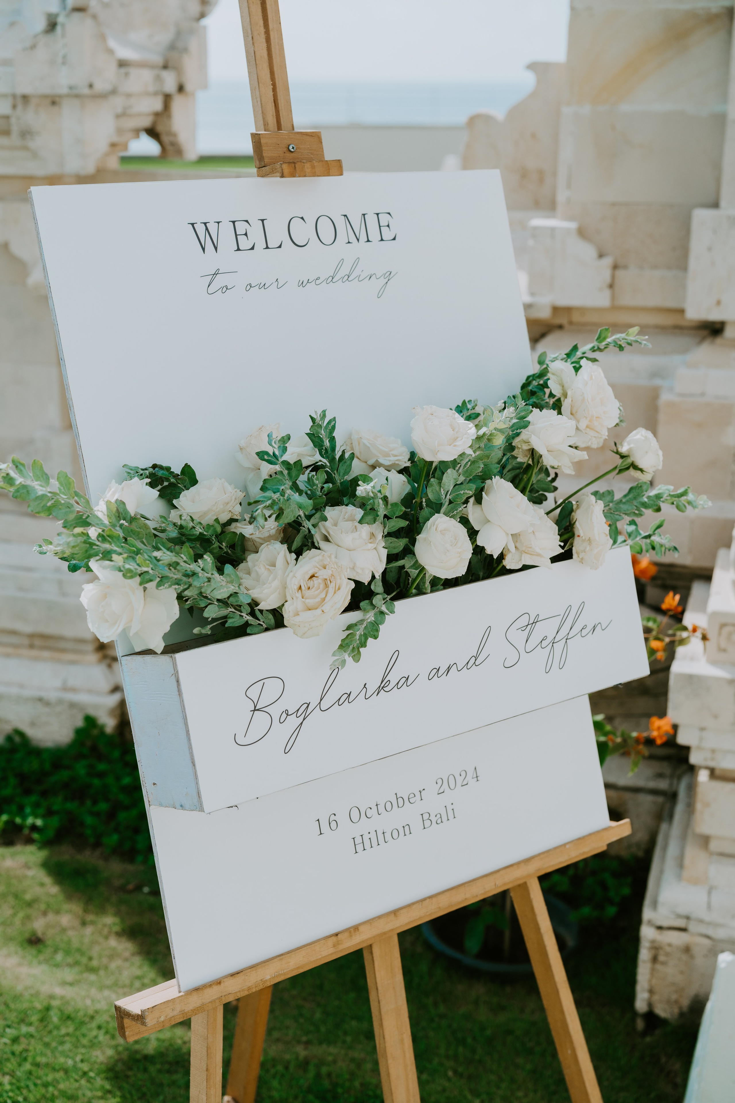 BOGLARKA & STEFFAN. Female Photographer in Bali