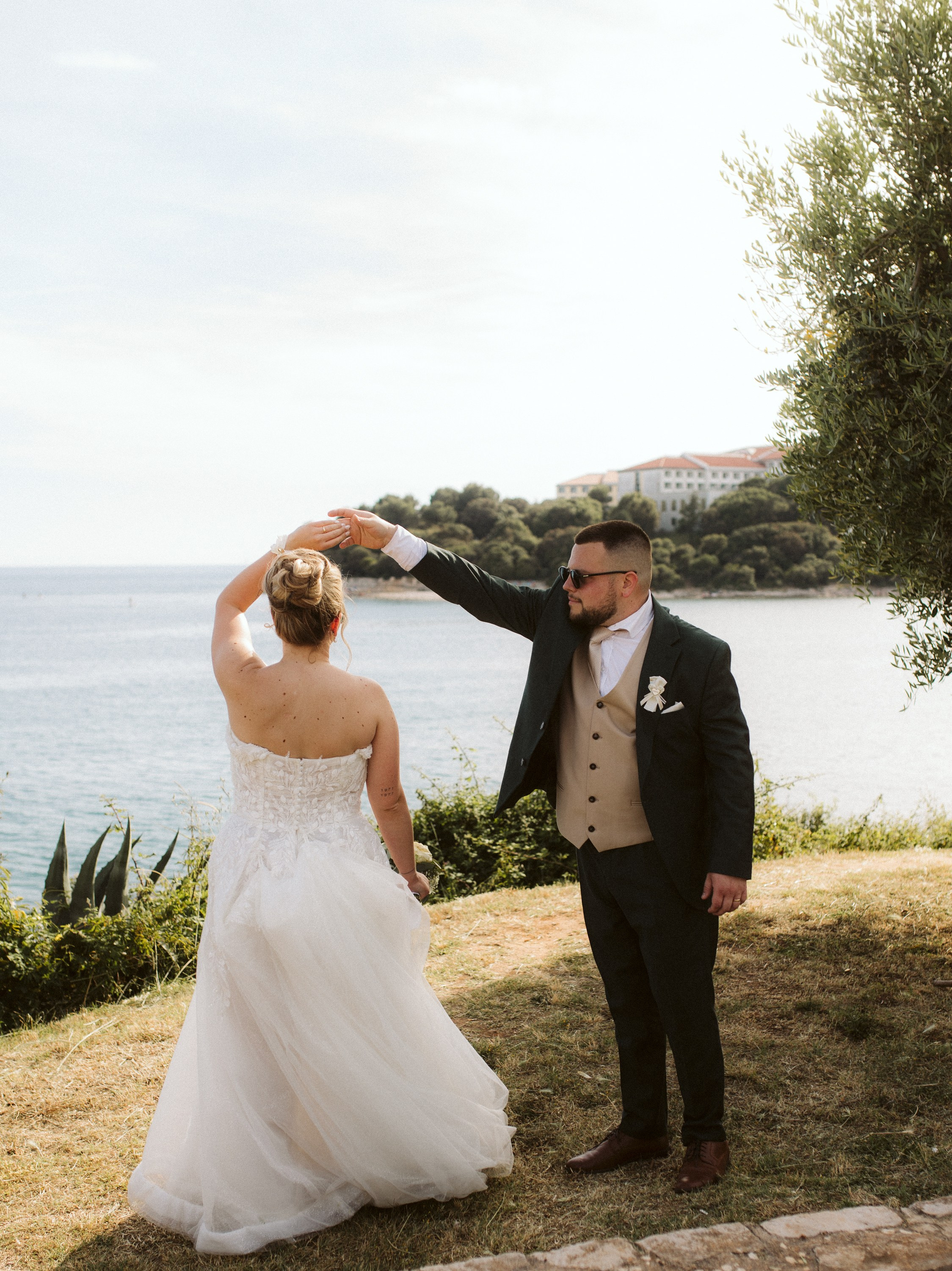Weddings. Capturedwell