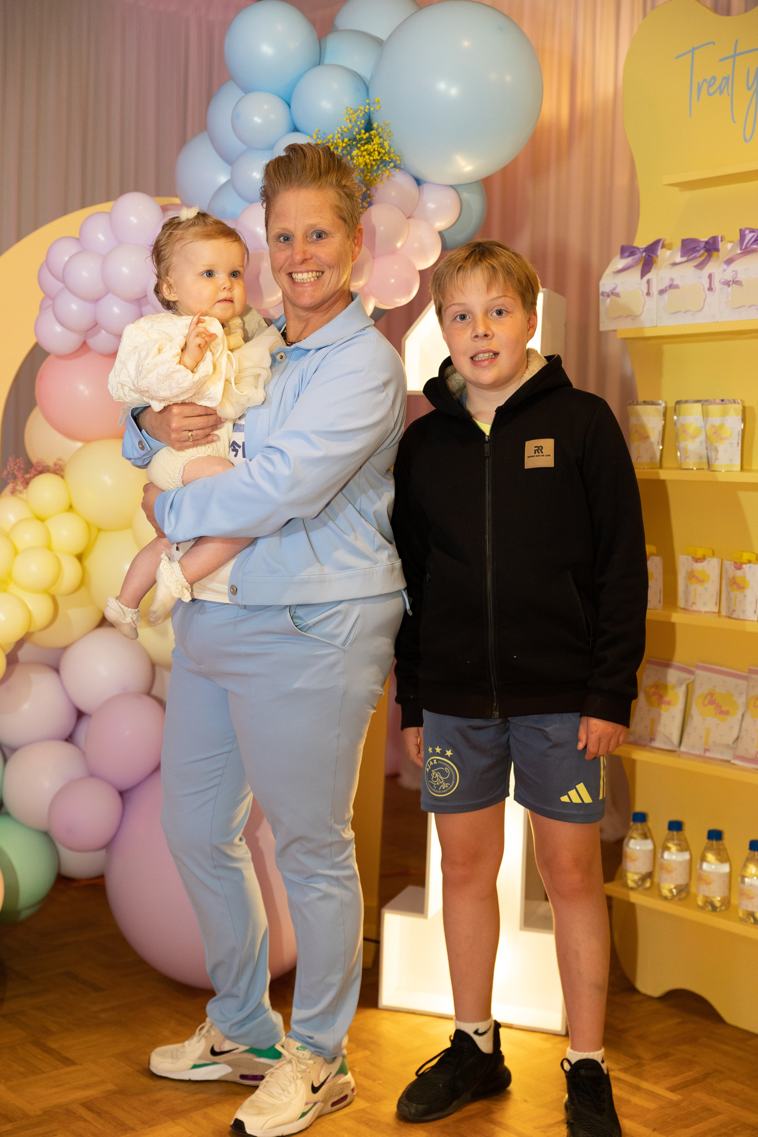 1 st Birthday. Portrait and Family Photographer in Netherlands