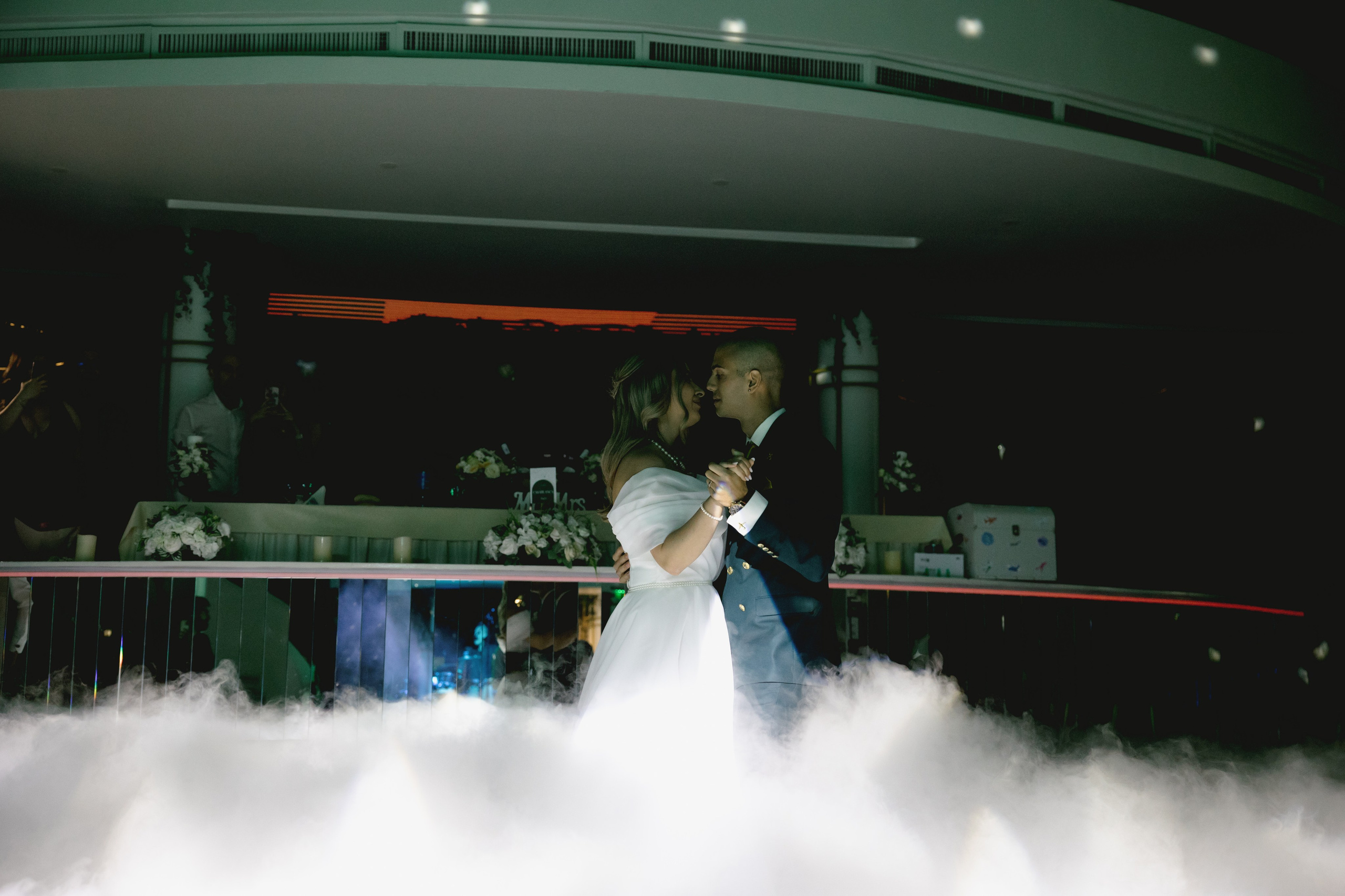 Bianca & Mihnea Pitesti. MDimaFotoStudio. Fotograf de nuntă, evenimente private și de familie