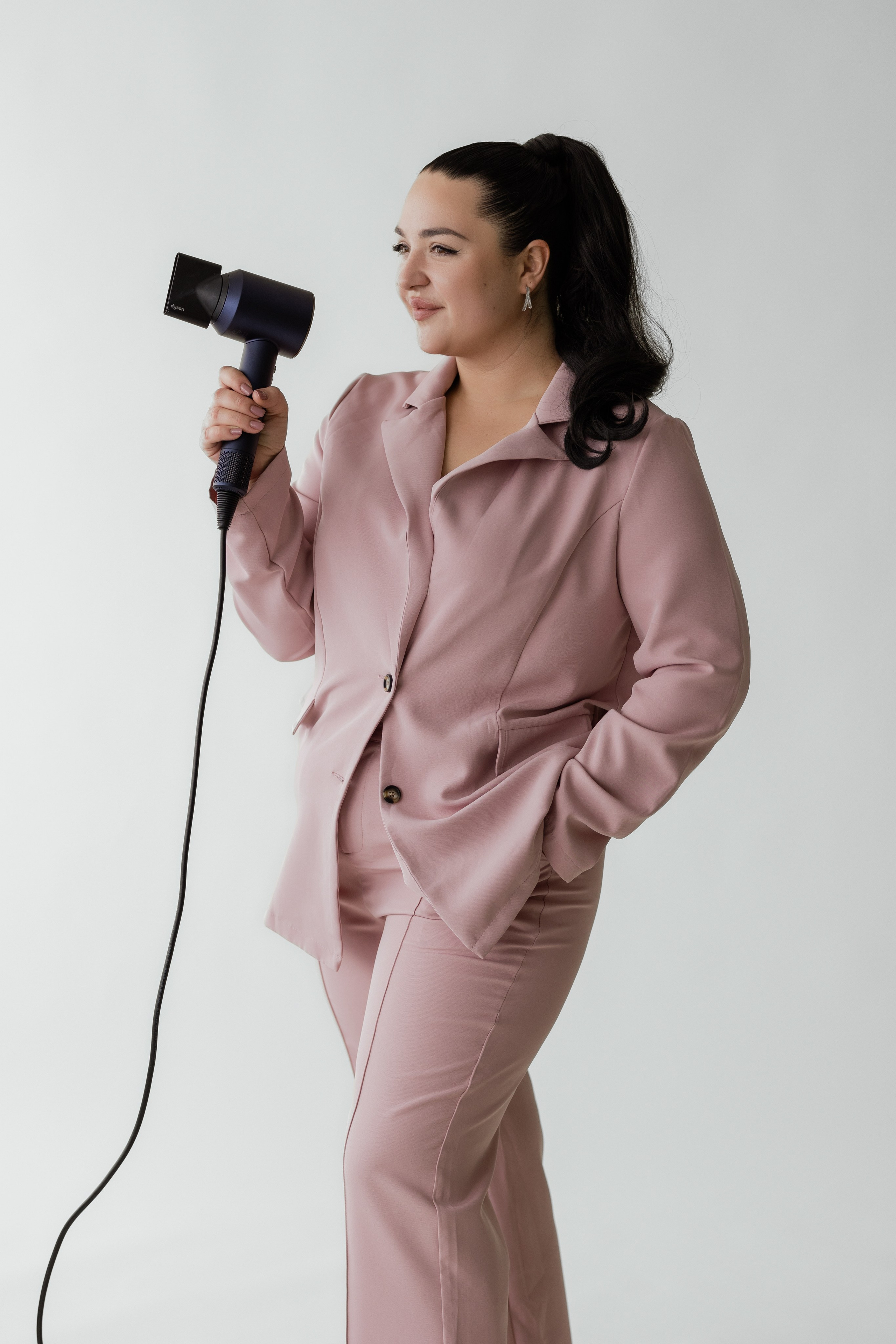 Viktorijos asmeninė, profesinė fotosesija fotostudijoje Marijampolėje