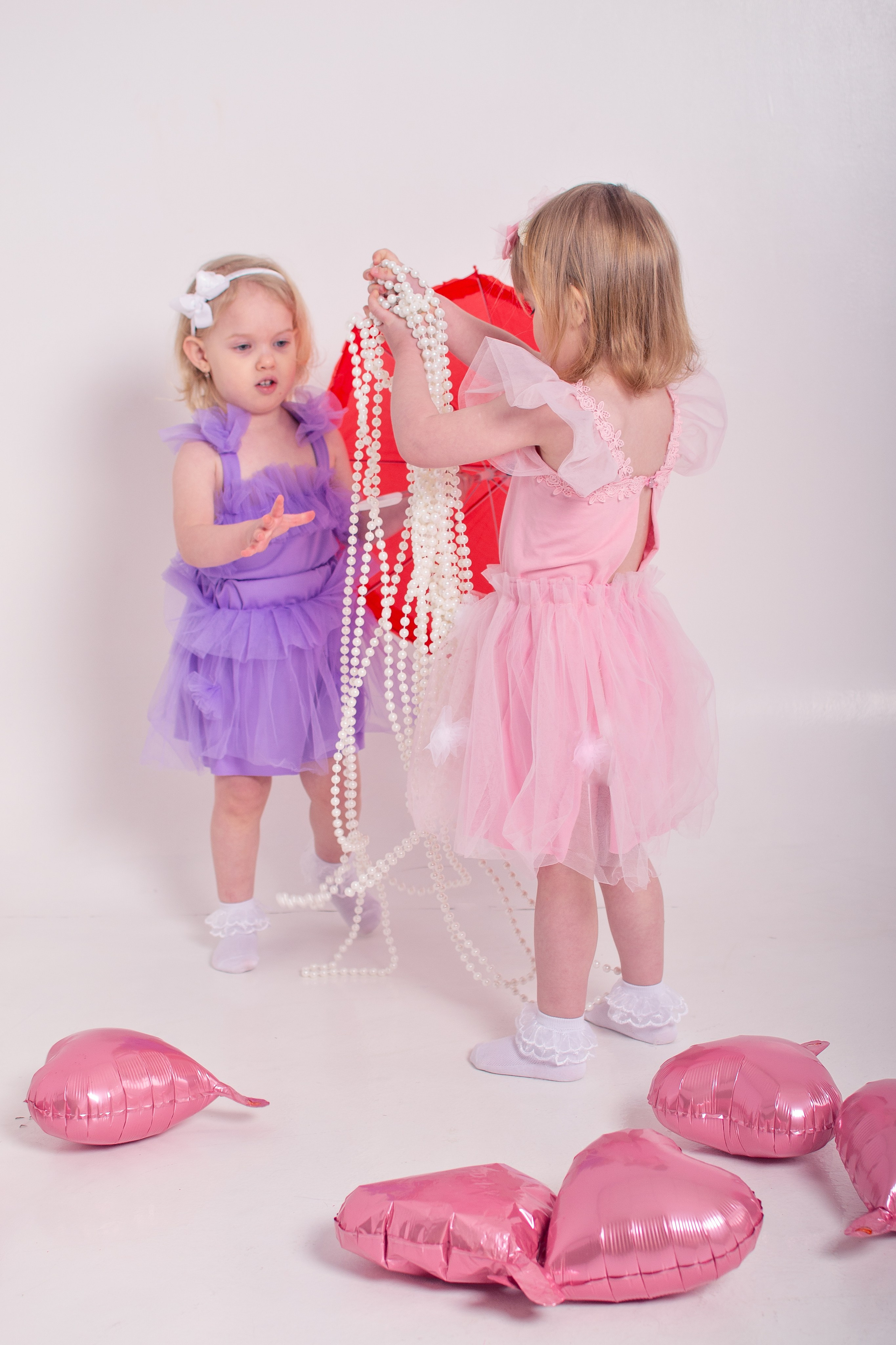 Сестрички. Фотограф новорожденных в Темиртау и Караганде Любовь Жукова newborn