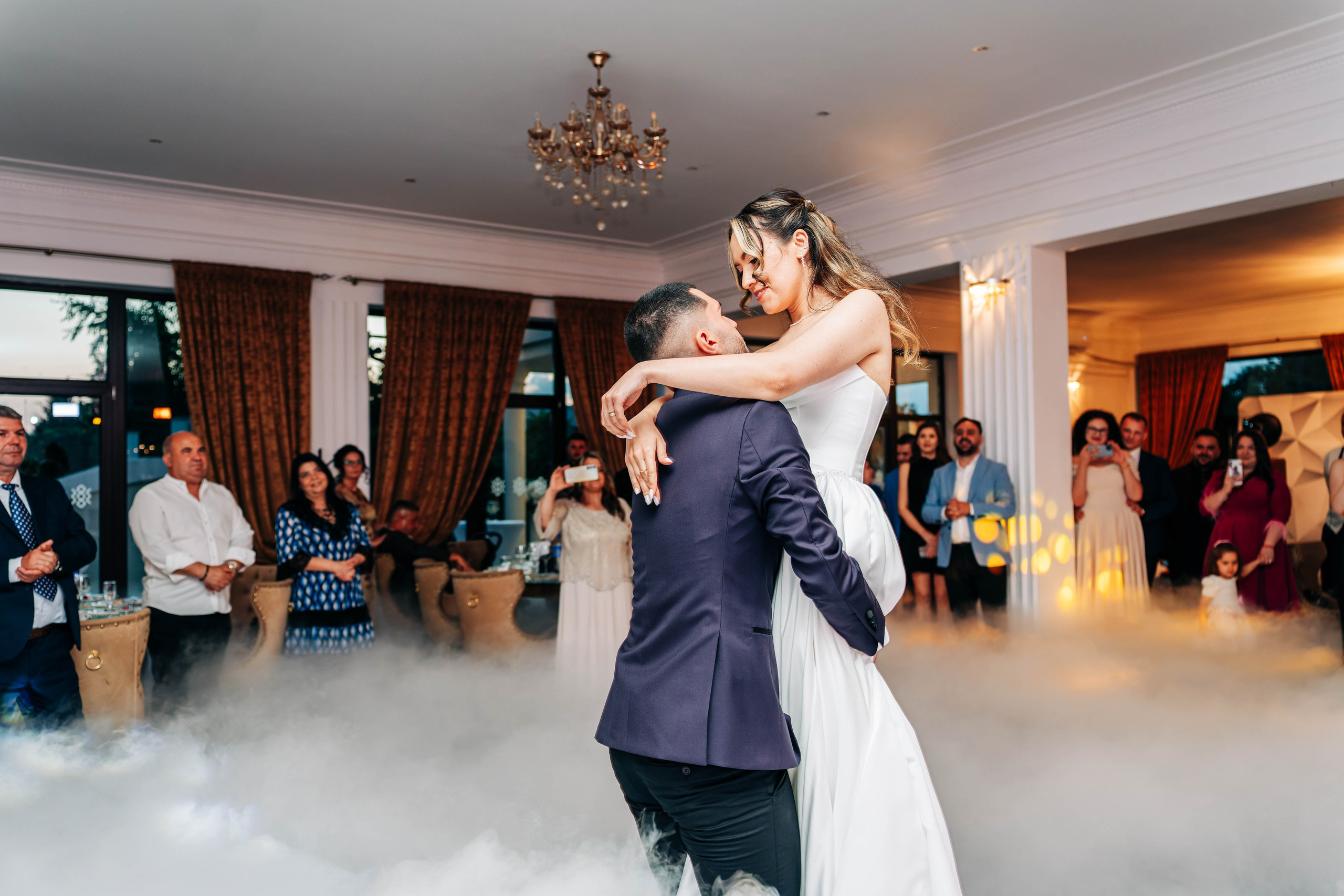 Ana & George. Fotograf de evenimente din Romania
