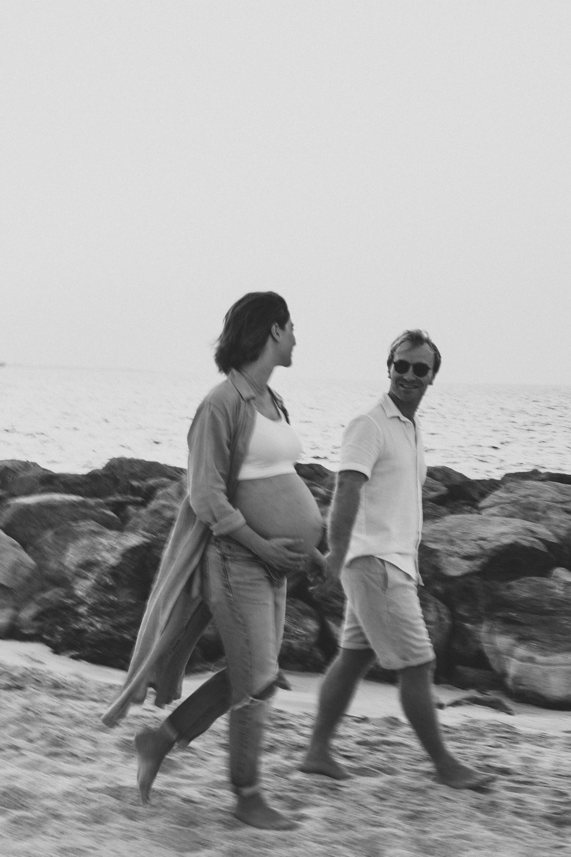 Maternity Session — Beach. Family Photographer in Dubai