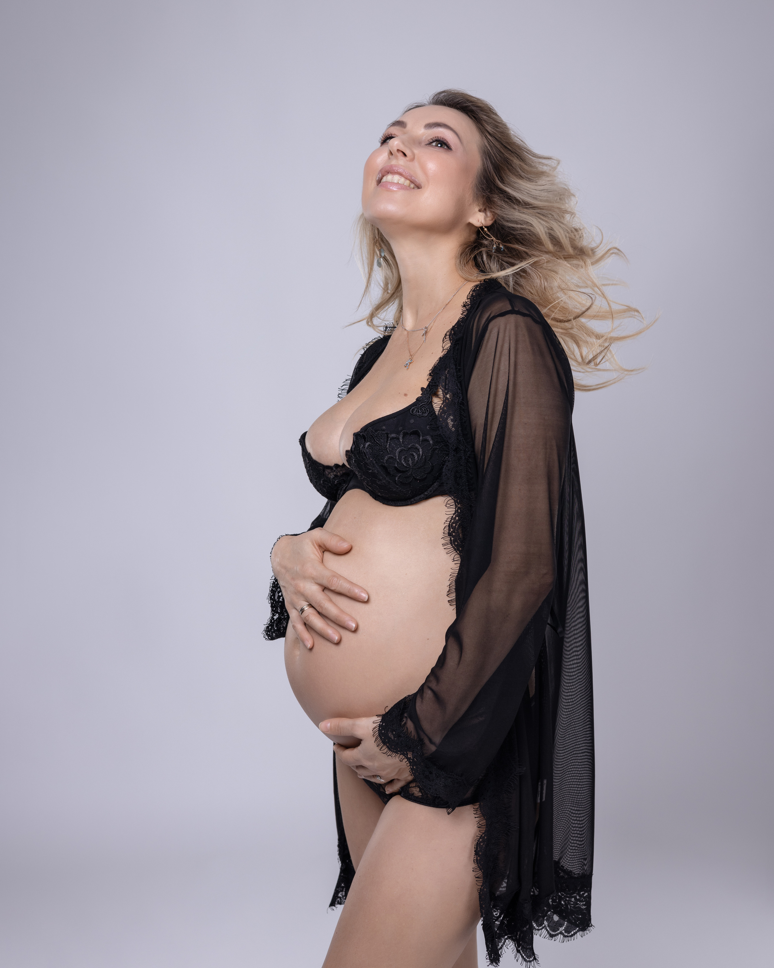 Babybauch Shooting mit wunderschöner Tatiana