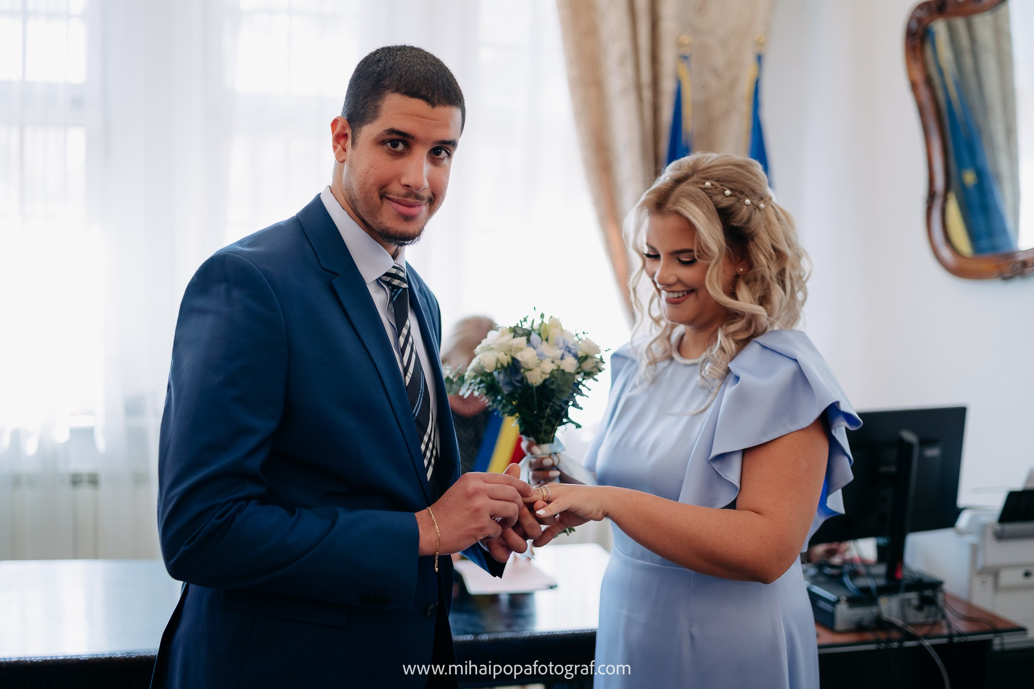 Fotograf Cununie Civilă în București - Mihai Popa Fotograf. Fotograf Nuntă & Botez București - Mihai Popa | Dincolo de oameni, imortalizez emoții!