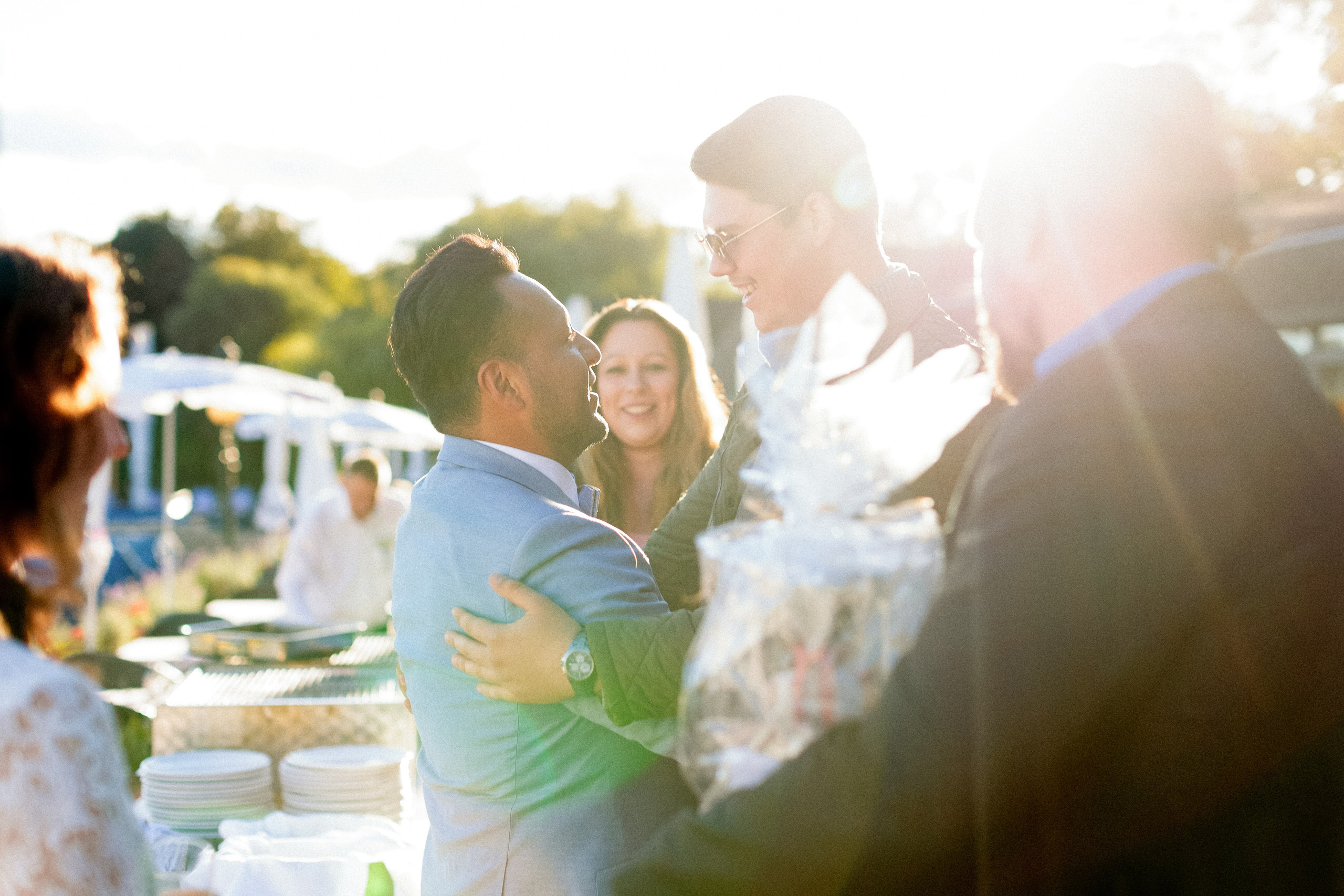 Traumhochzeit im Bobby Reich | Moderne Liebe am Hamburger Alsterufer. Hochzeitsfotograf und Hochzeitsvideograf aus Hamburg | Roka21Film