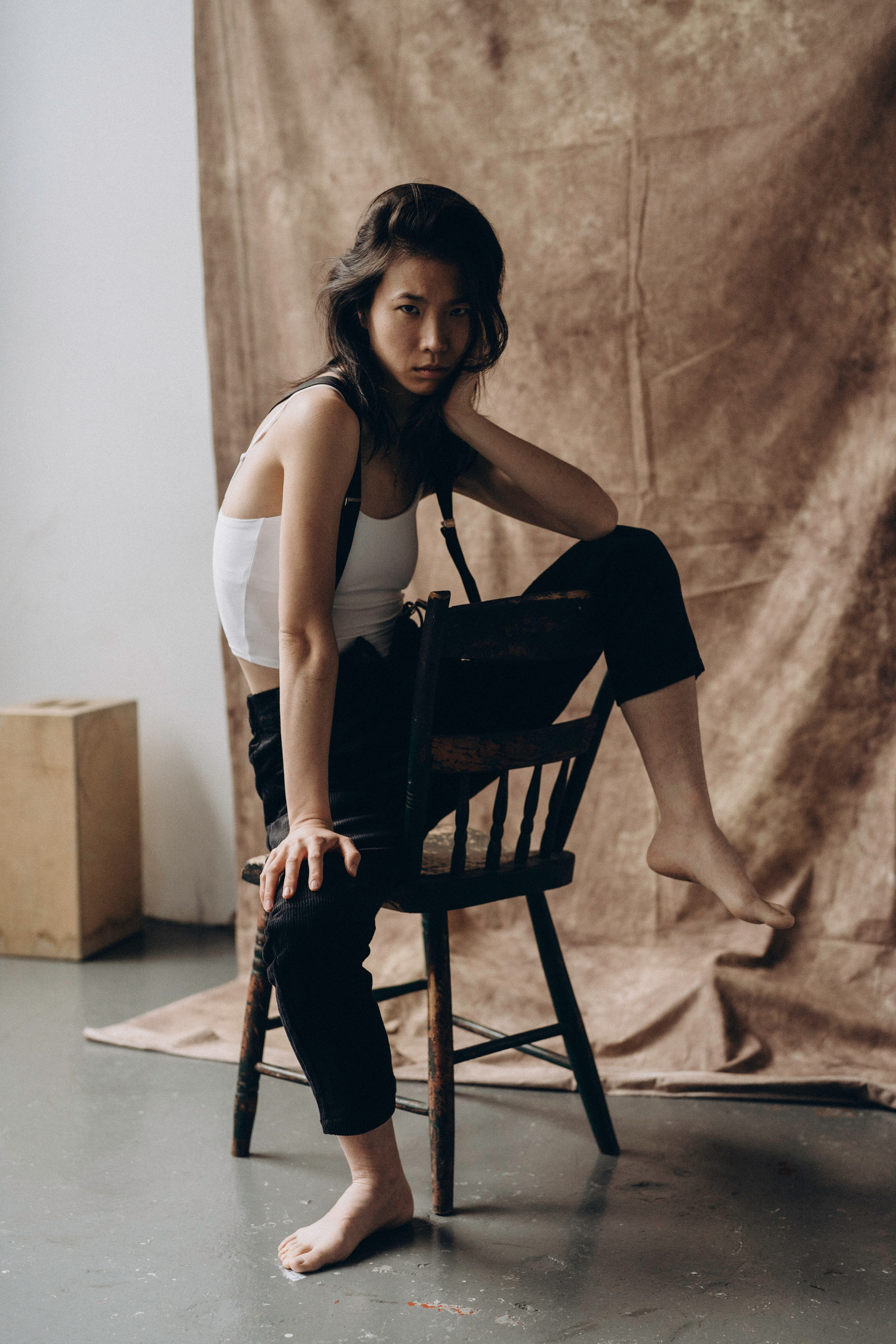 Yugi Studio. Modern maternity photographer in Long Island New York