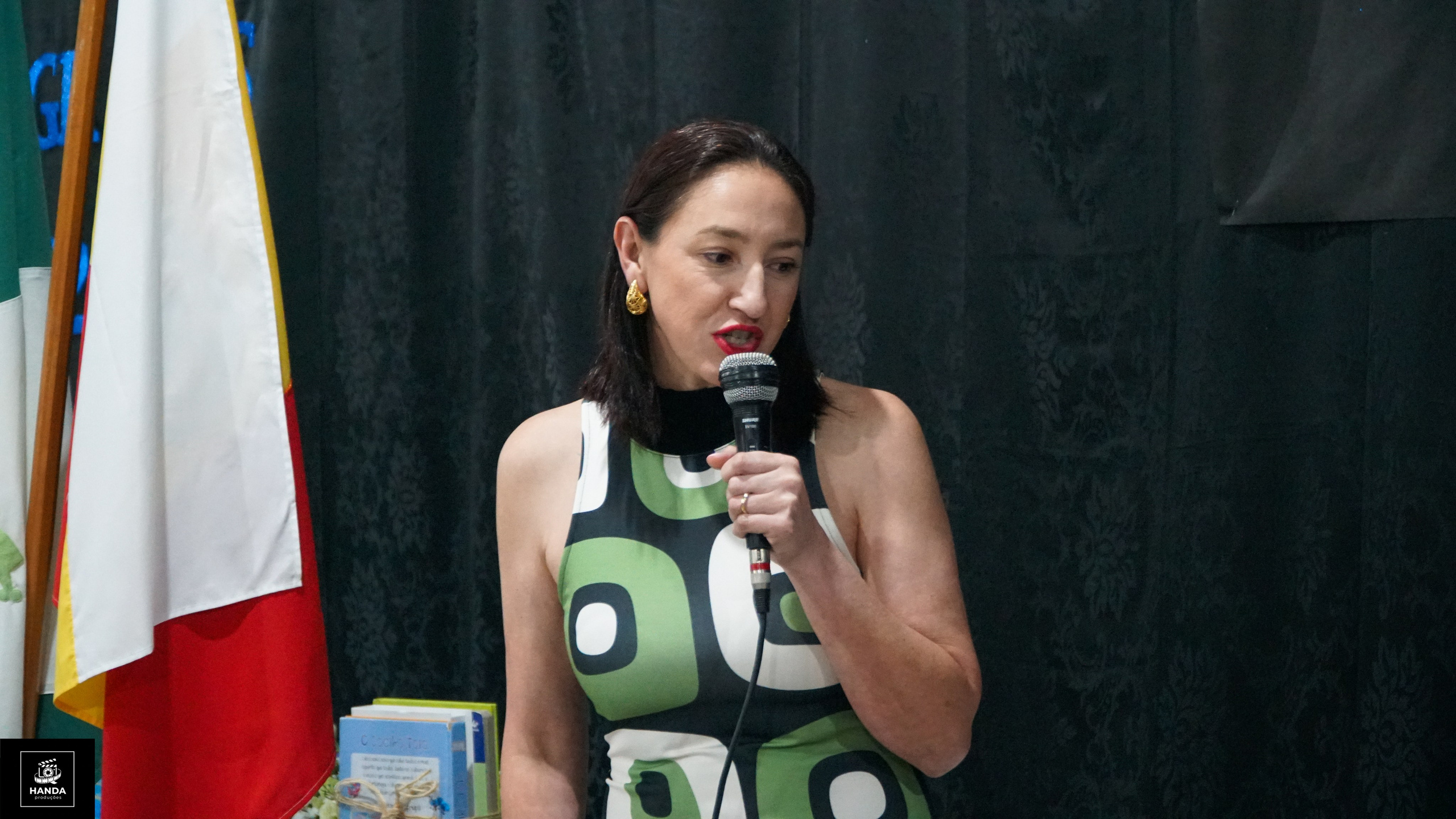 Noite autógrafos colégio Aurélio Buarque de Holanda. Handa Produções