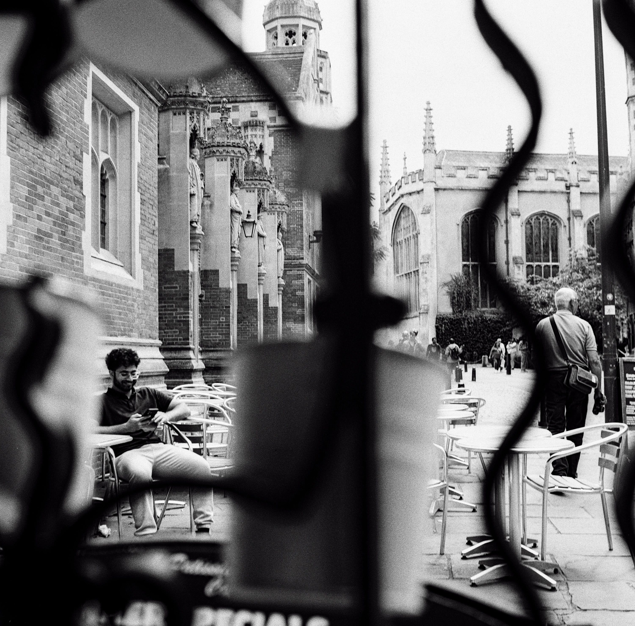 Street Photography with a Yashica Mat 124G in Cambridge. Hedley Wright Photography | East Anglia Sport, Street, Wildlife, Landscape & Astrophotography