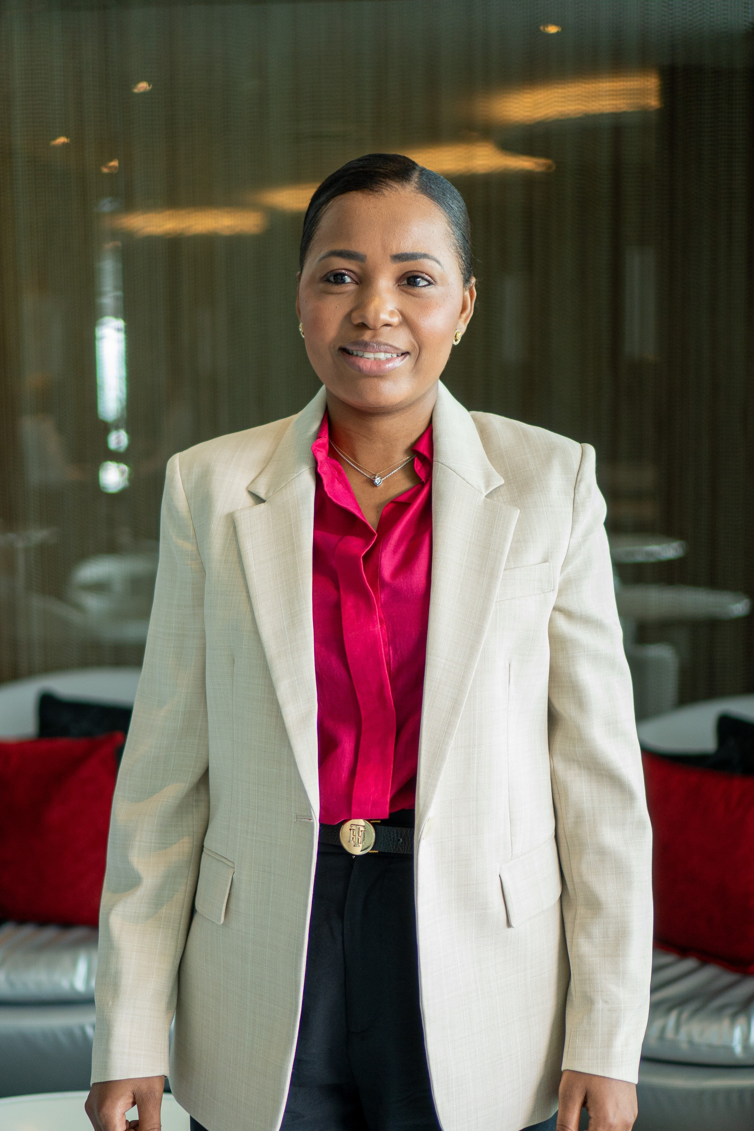 Raquel Ribeiro. Frames by Giovani Braga