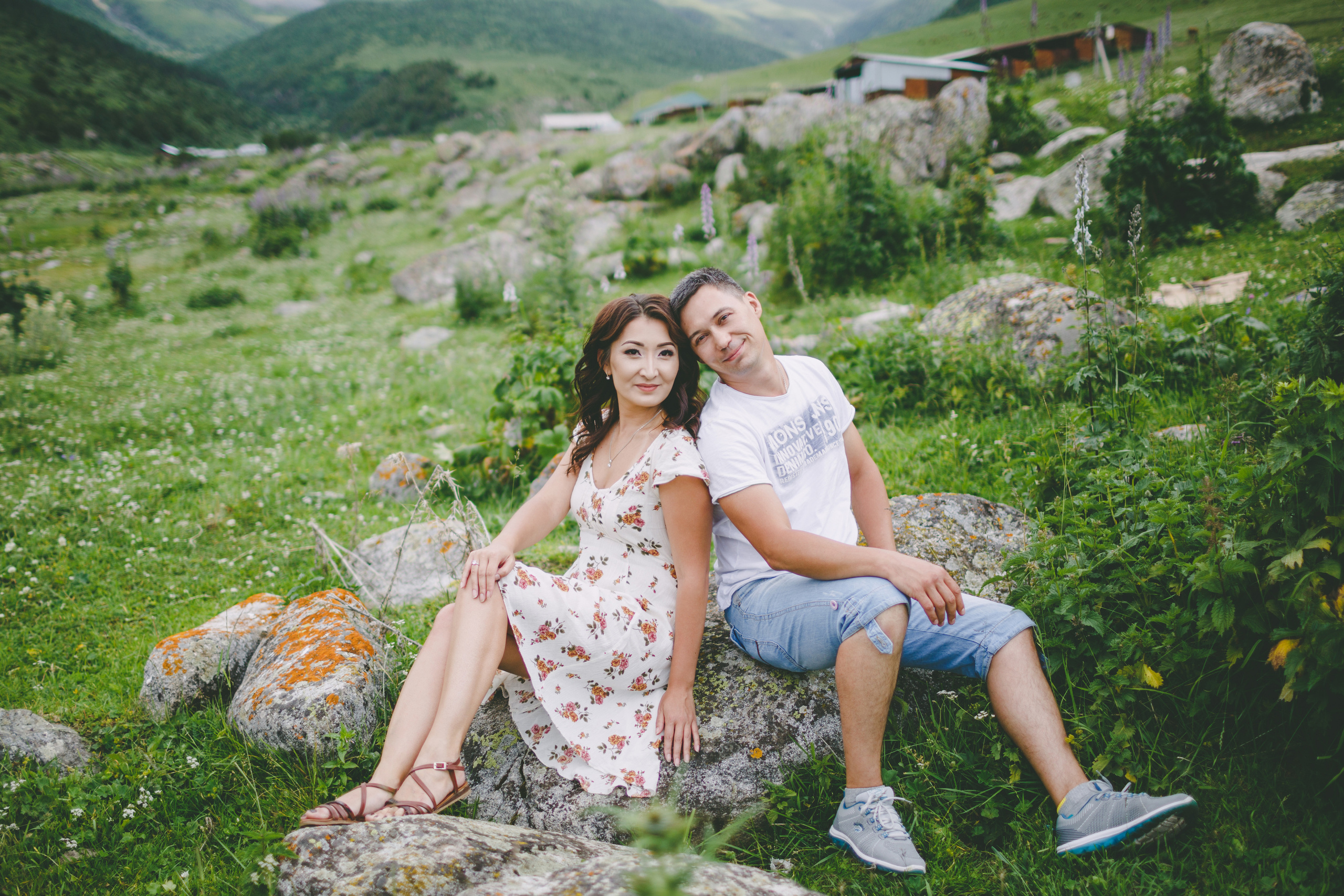 Фотосъемка для двоих в ущелье Чункурчак. Фотограф в Бишкеке Оксана Шувалова